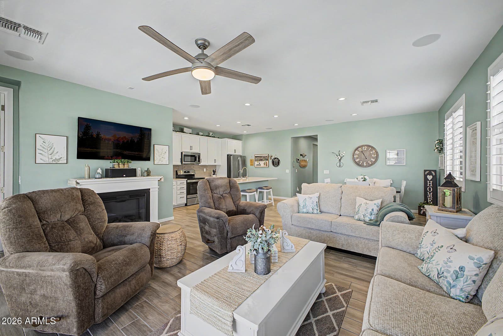 1230 E GABRILLA Drive, Casa Grande, AZ 85122 — photo 9 of 53
