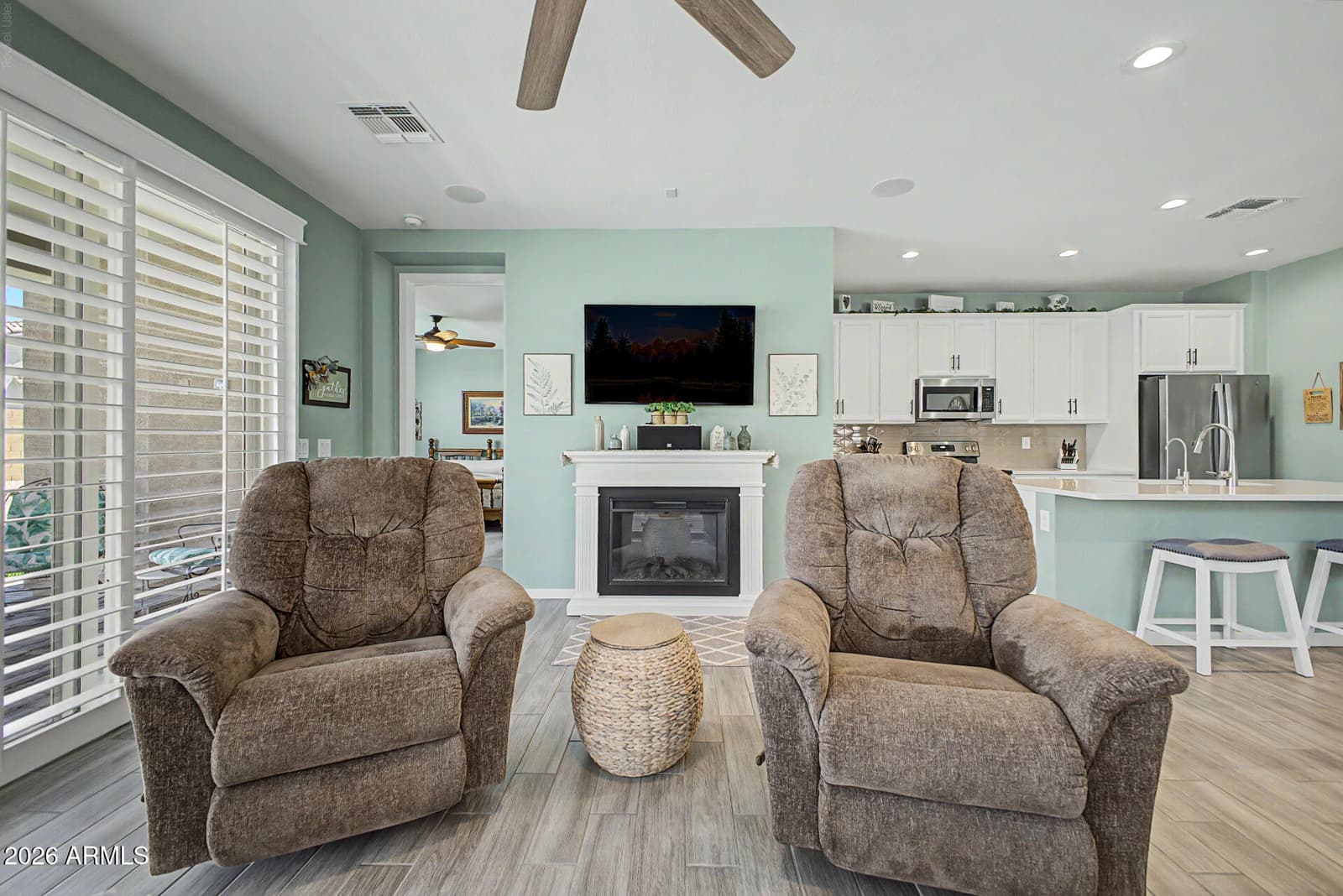 1230 E GABRILLA Drive, Casa Grande, AZ 85122 — photo 10 of 53