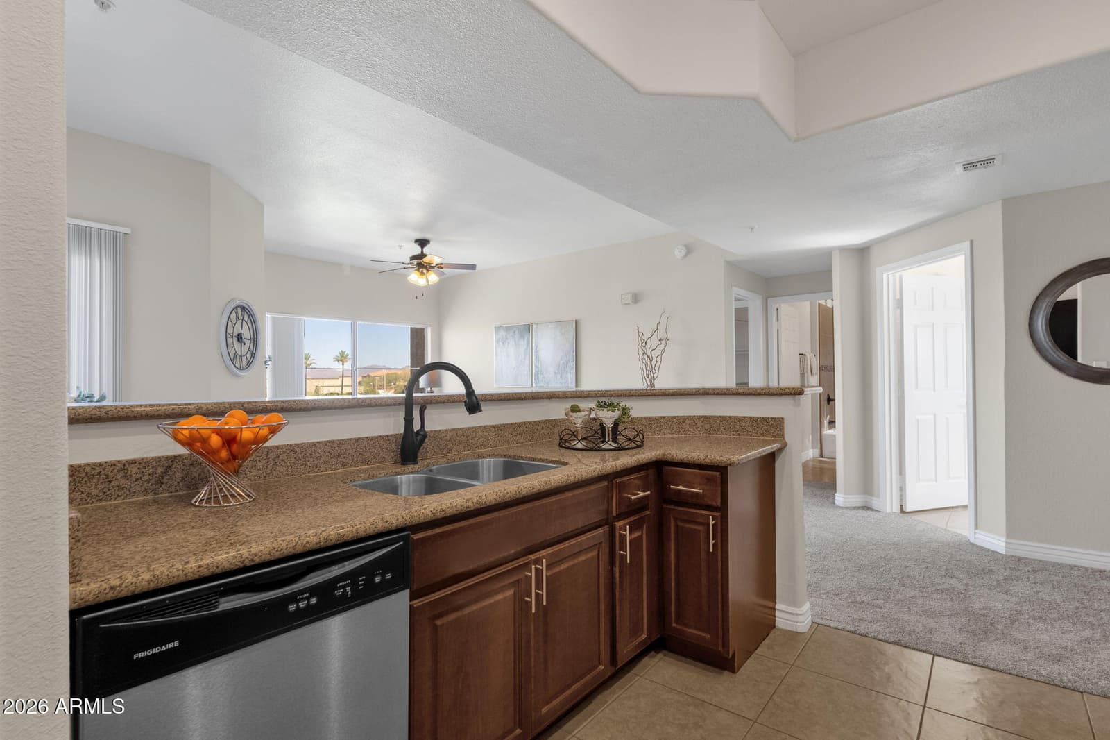 13700 N FOUNTAIN HILLS Boulevard 303, Fountain Hills, AZ 85268 — photo 9 of 31