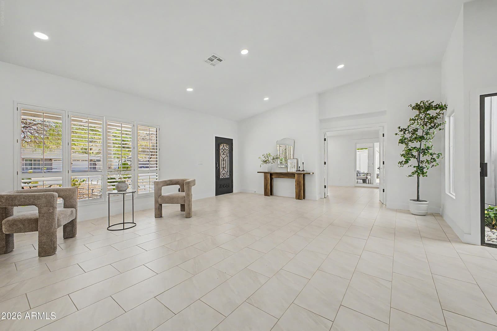 13016 N 1ST Place, Phoenix, AZ 85022 — photo 7 of 42