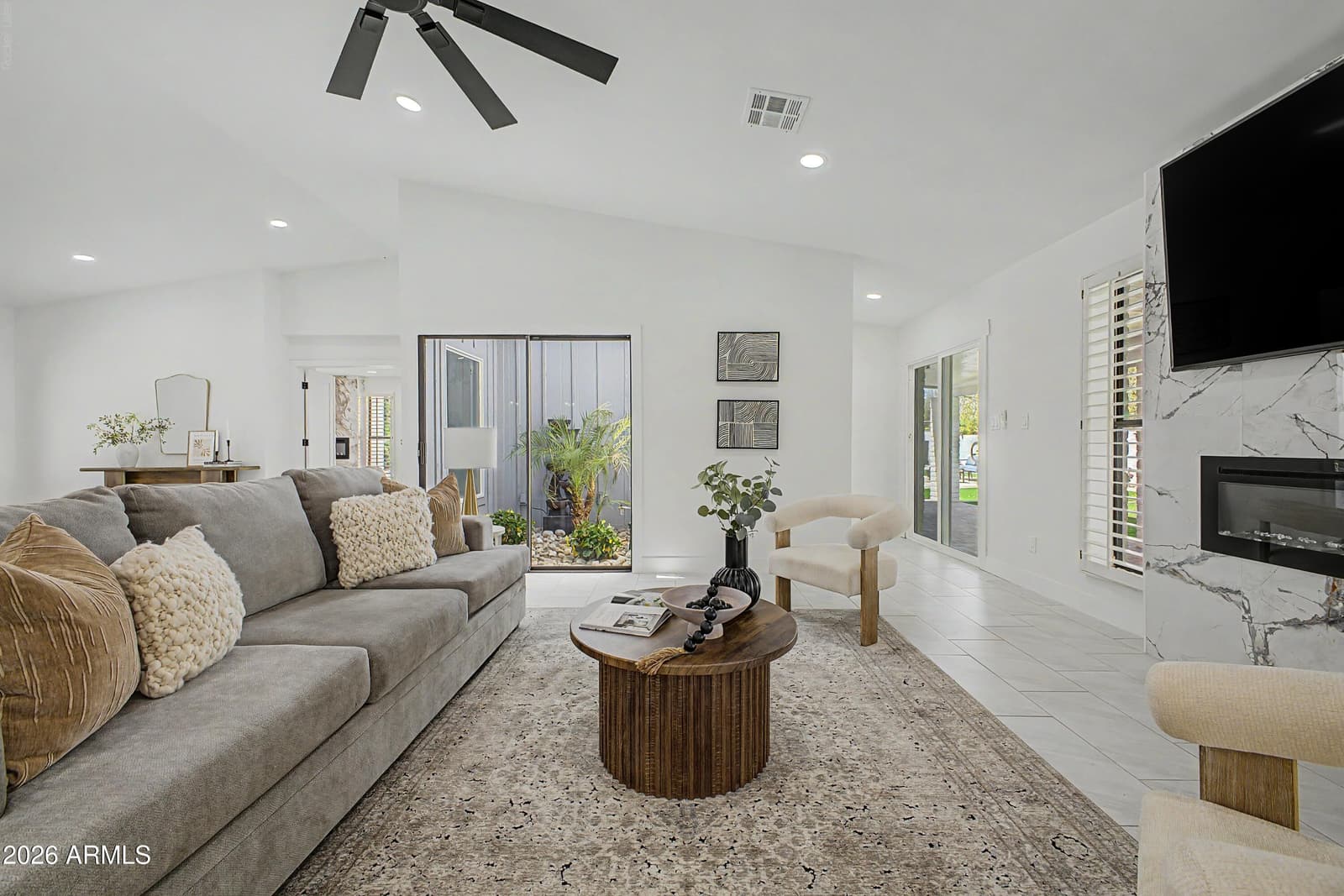 13016 N 1ST Place, Phoenix, AZ 85022 — photo 10 of 42