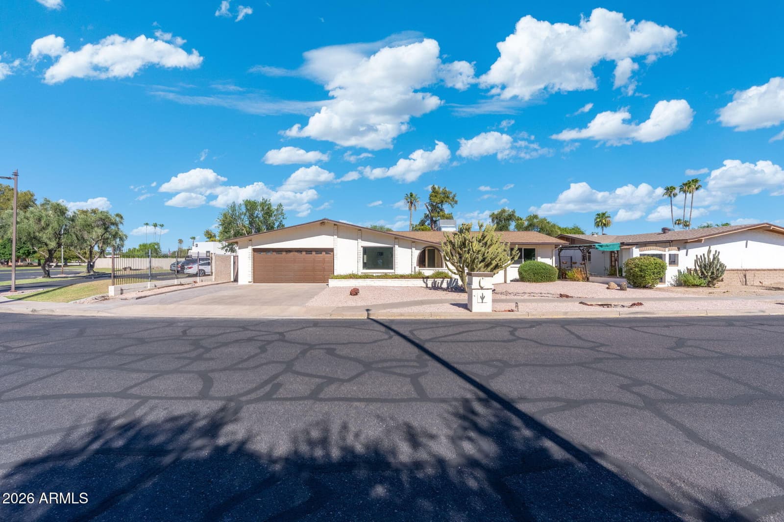 2531 W CAMPO ALEGRE Circle, Mesa, AZ 85202 — photo 19 of 43