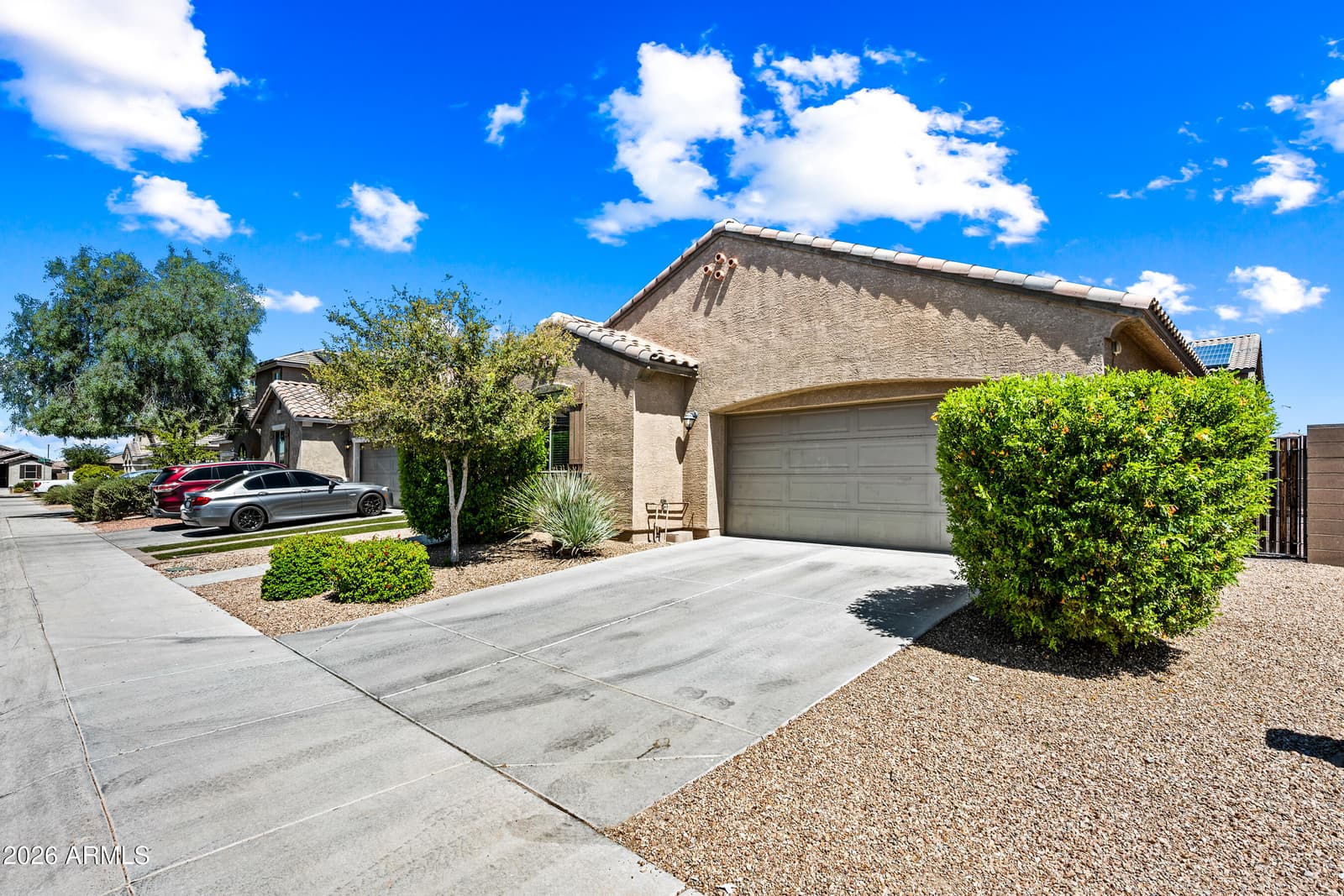 12118 W HIDE Trail, Peoria, AZ 85383 — photo 2 of 42