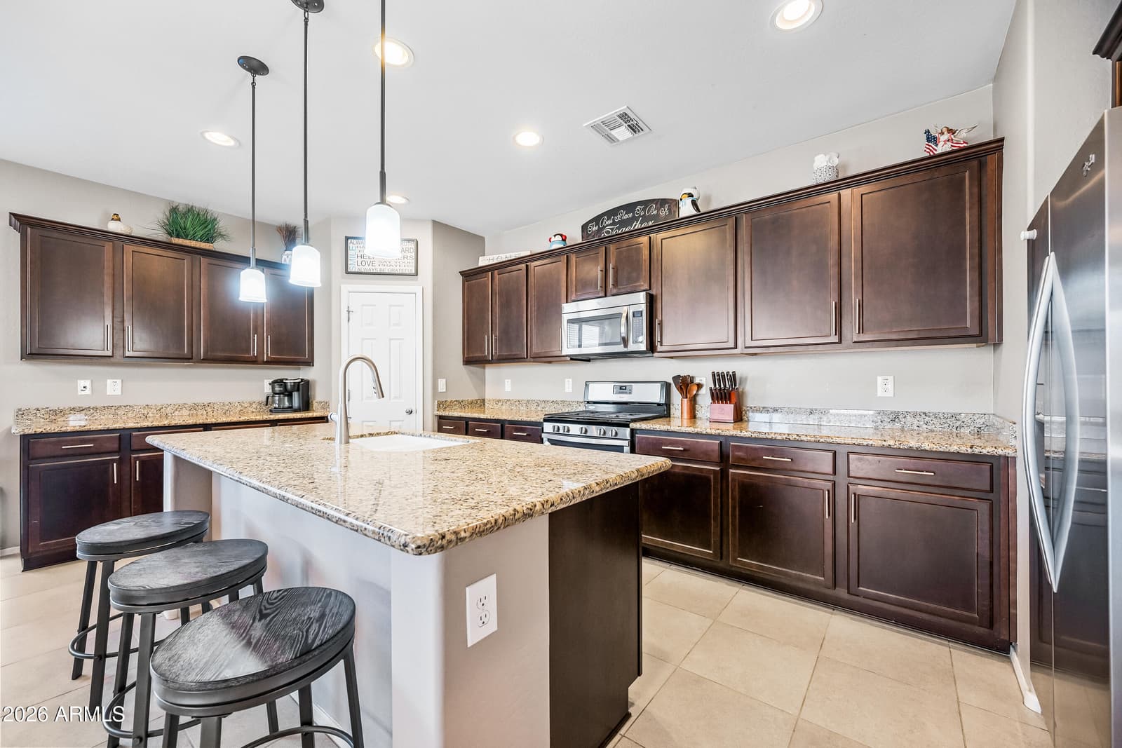 12118 W HIDE Trail, Peoria, AZ 85383 — photo 6 of 42