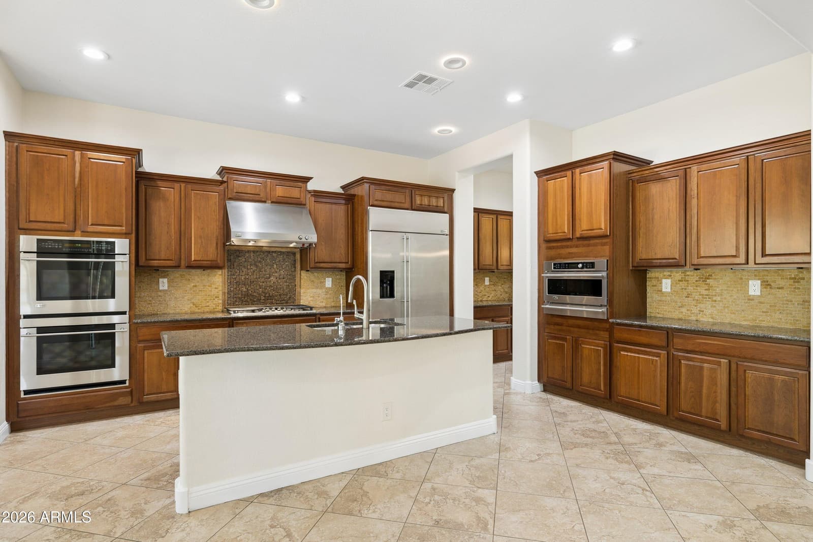 3722 E ZACHARY Drive, Phoenix, AZ 85050 — photo 9 of 69