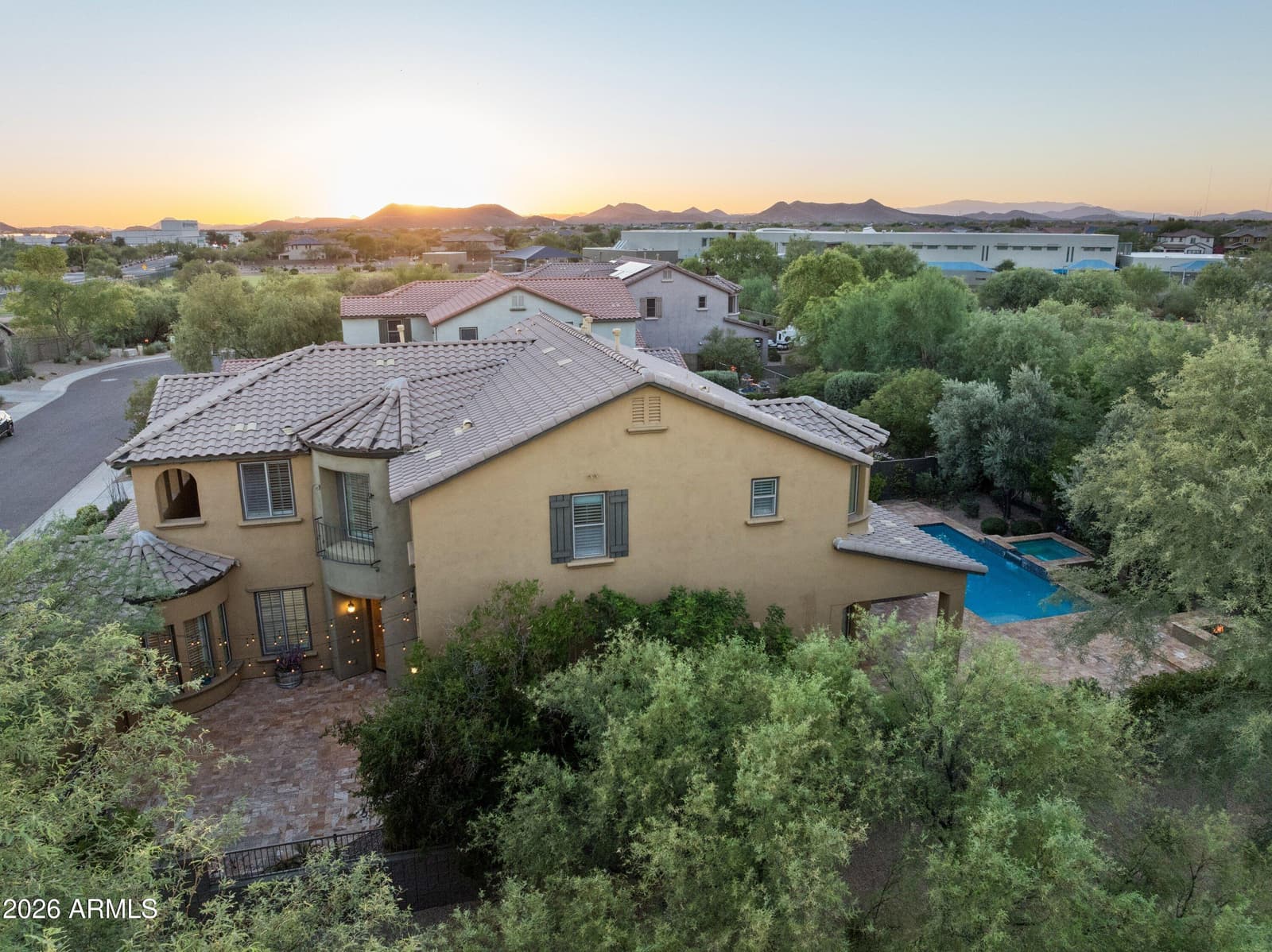 3722 E ZACHARY Drive, Phoenix, AZ 85050 — photo 3 of 69