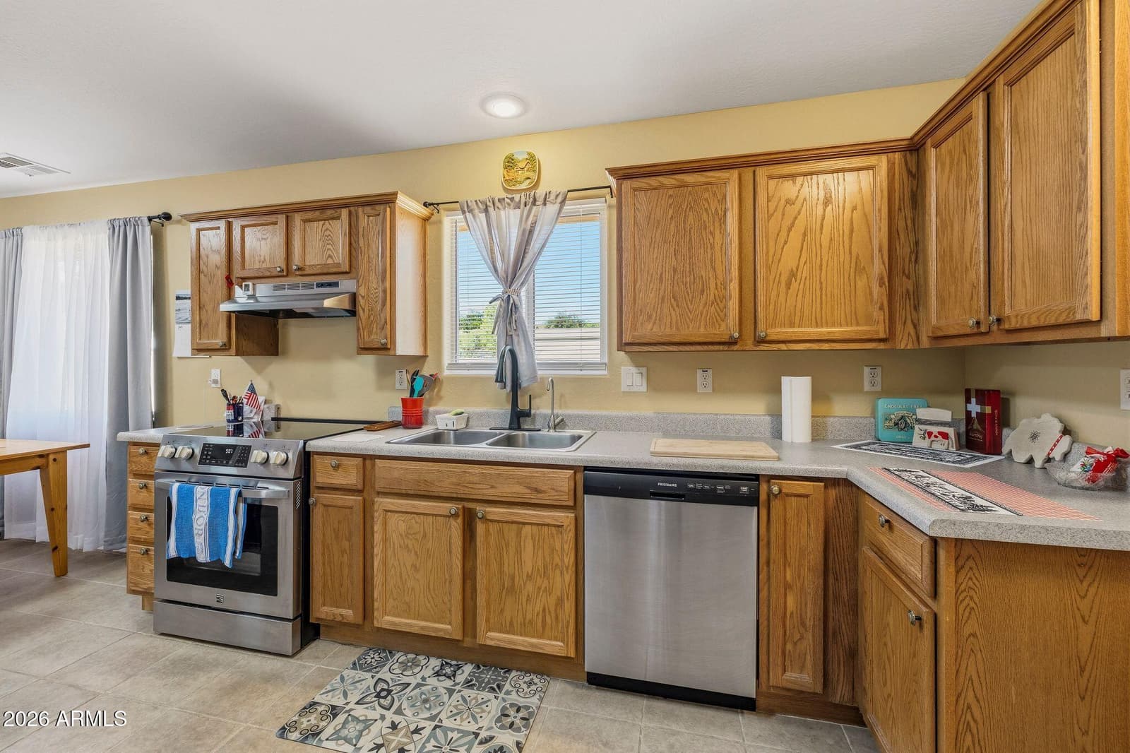 17279 E LAKEVIEW Drive, Mayer, AZ 86333 — photo 12 of 28