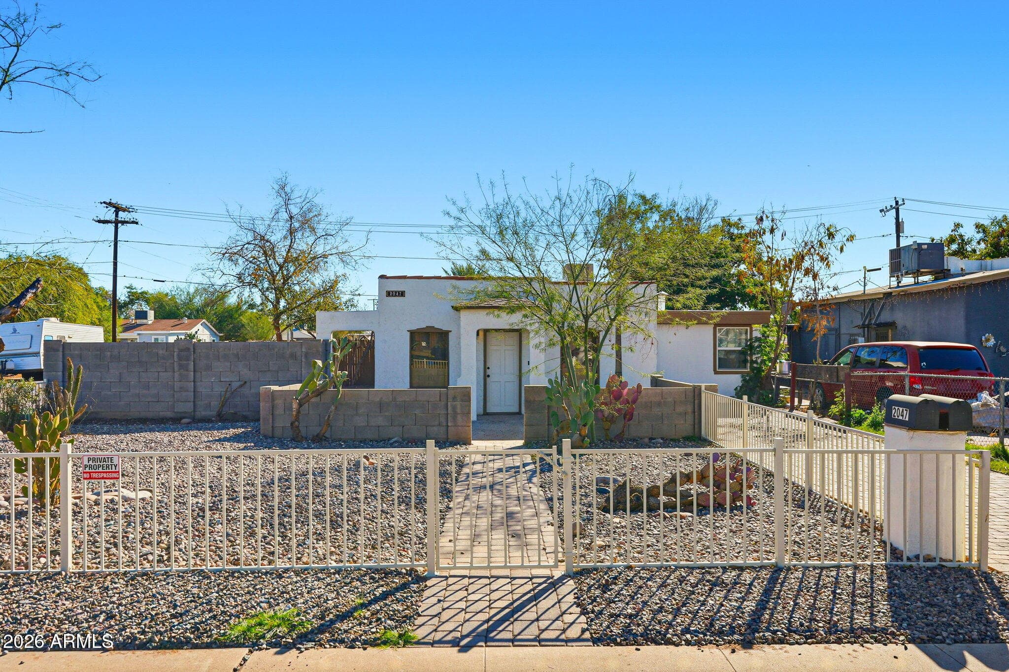 2047 E VIRGINIA Avenue, Phoenix, AZ 85006 — photo 1 of 41
