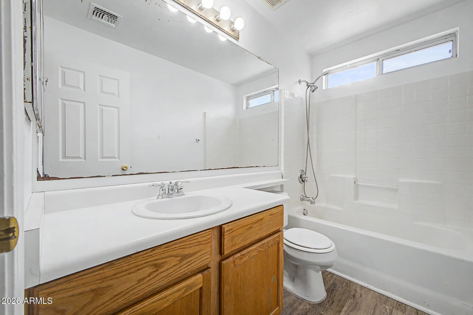 5326 W WARNER Street, Phoenix, AZ 85043 — photo 11 of 31