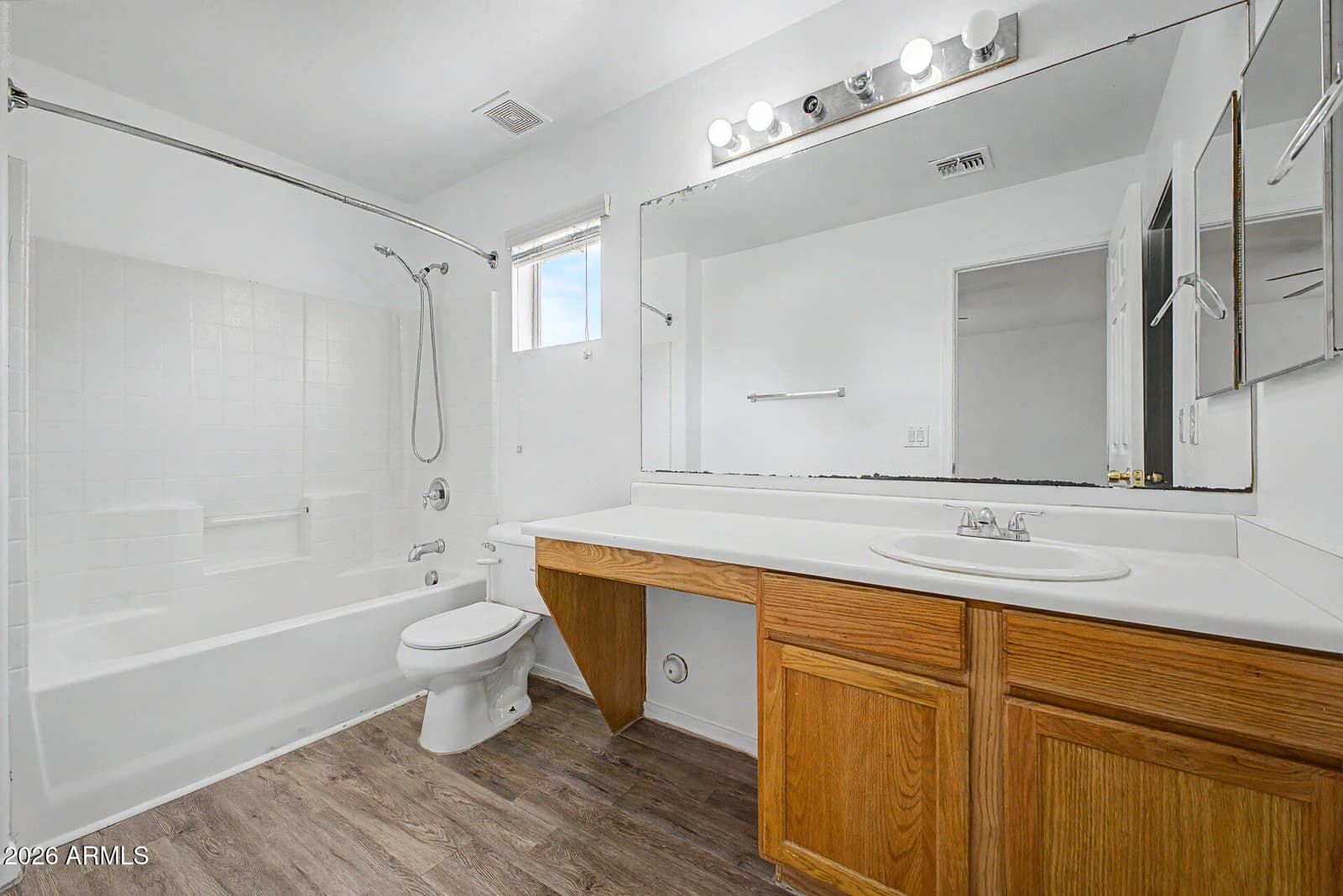 5326 W WARNER Street, Phoenix, AZ 85043 — photo 14 of 31