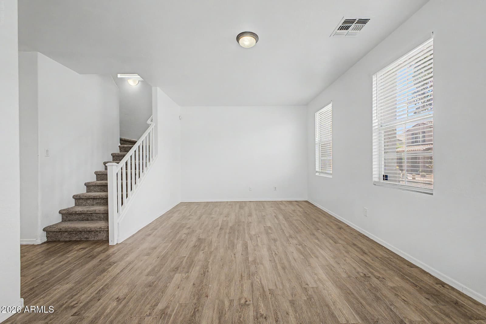 5326 W WARNER Street, Phoenix, AZ 85043 — photo 5 of 31