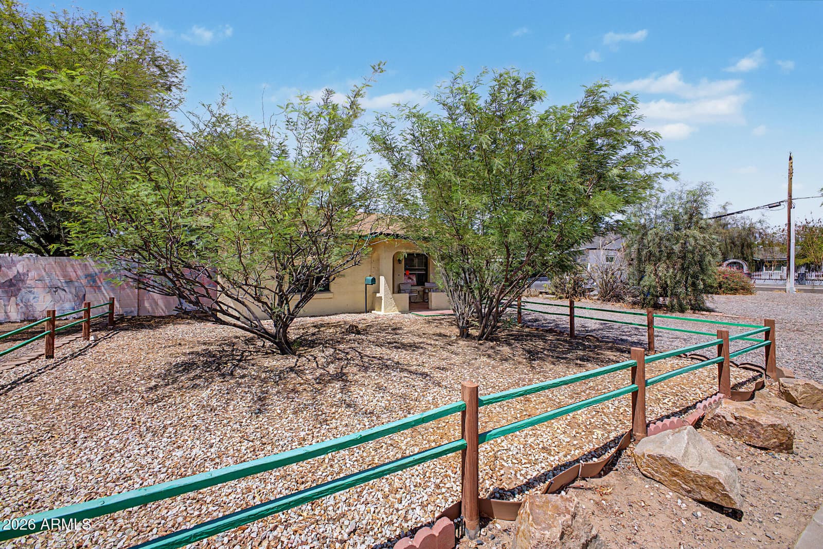 1642 E GLENROSA Avenue, Phoenix, AZ 85016 — photo 3 of 11