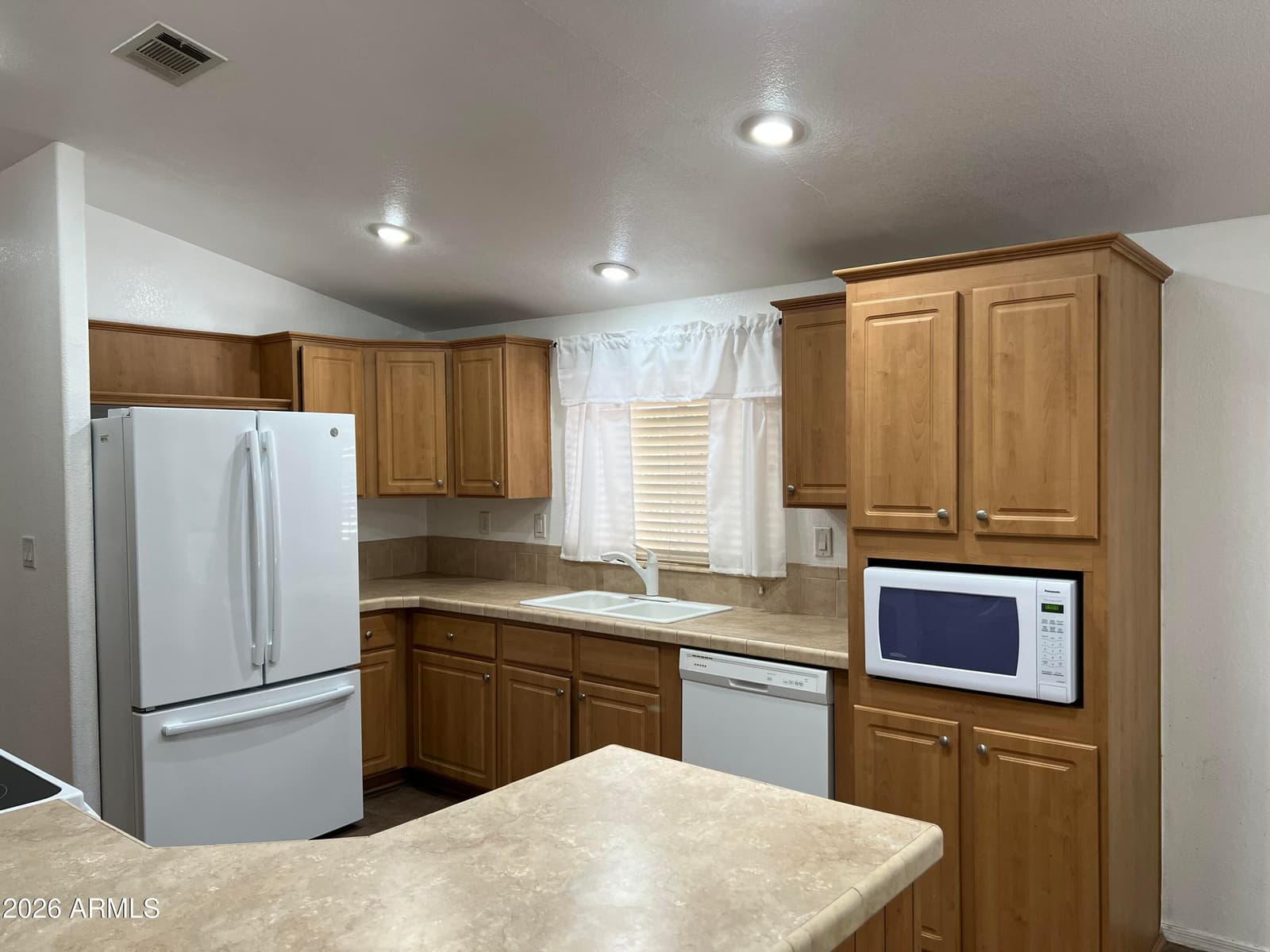 10960 N 67TH Avenue 168, Glendale, AZ 85304 — photo 8 of 29
