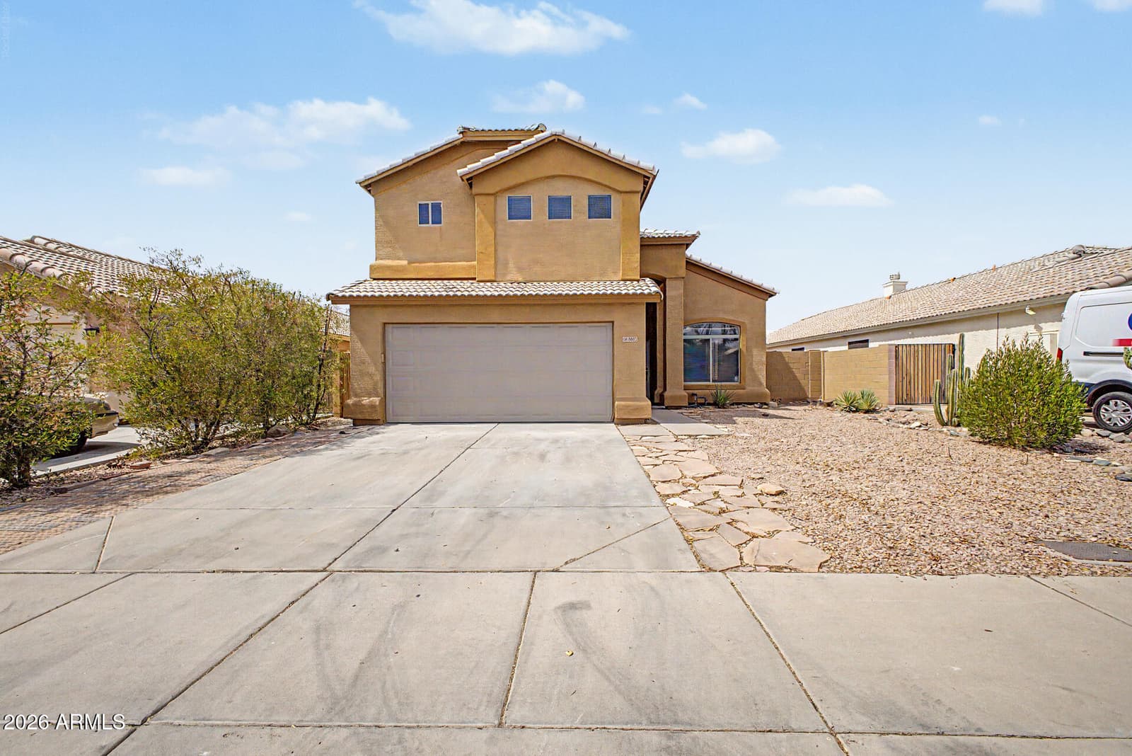 8002 W PRESTON Lane, Phoenix, AZ 85043