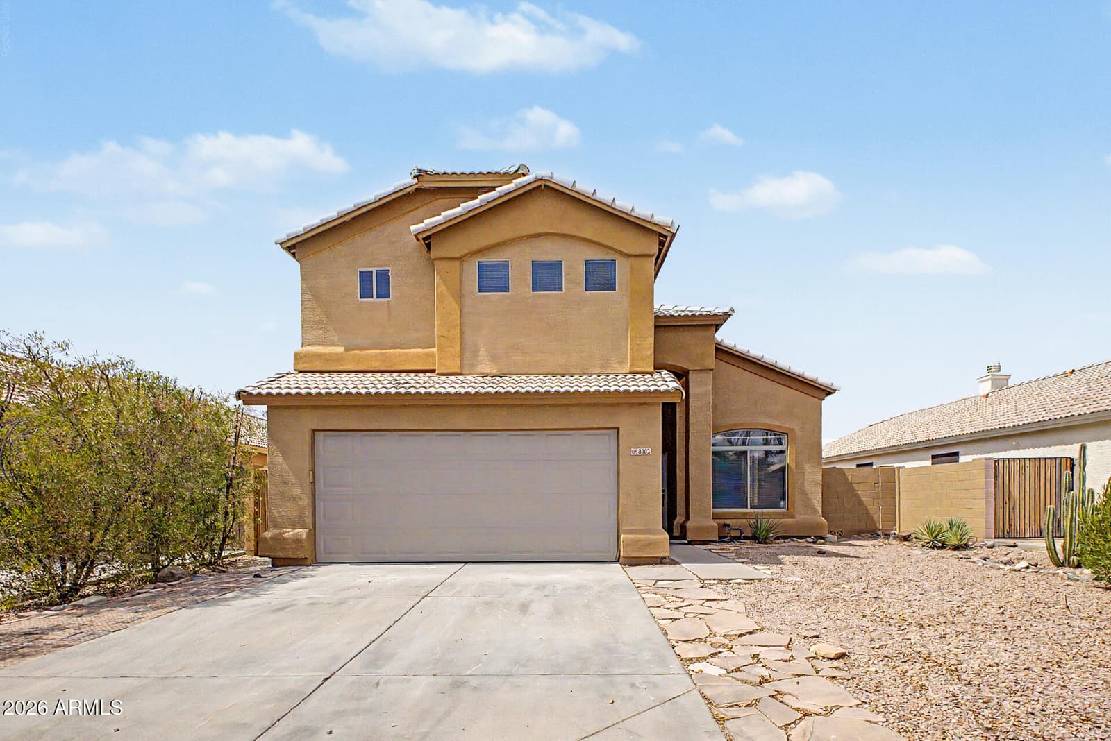 8002 W PRESTON Lane, Phoenix, AZ 85043 — photo 2 of 50