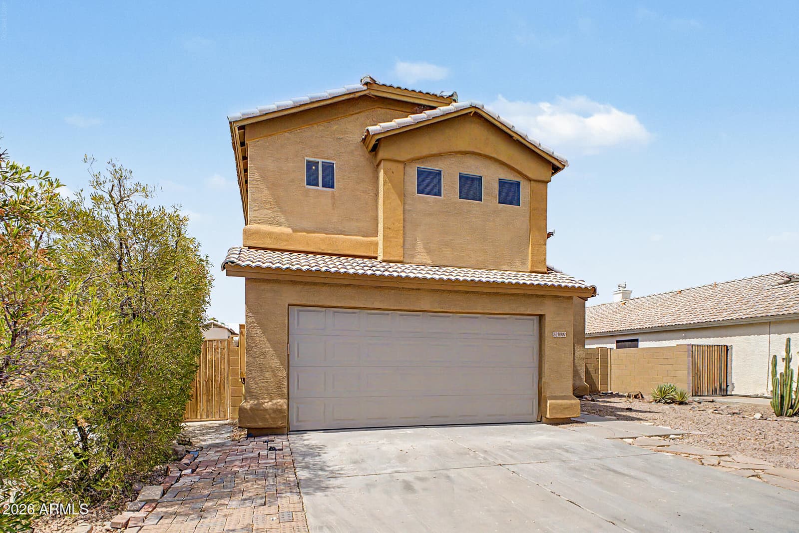 8002 W PRESTON Lane, Phoenix, AZ 85043 — photo 3 of 50