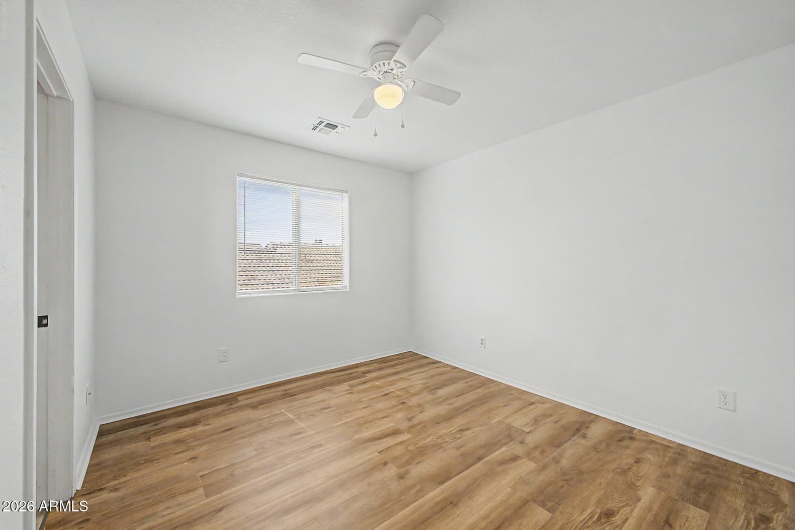 8002 W PRESTON Lane, Phoenix, AZ 85043 — photo 25 of 50