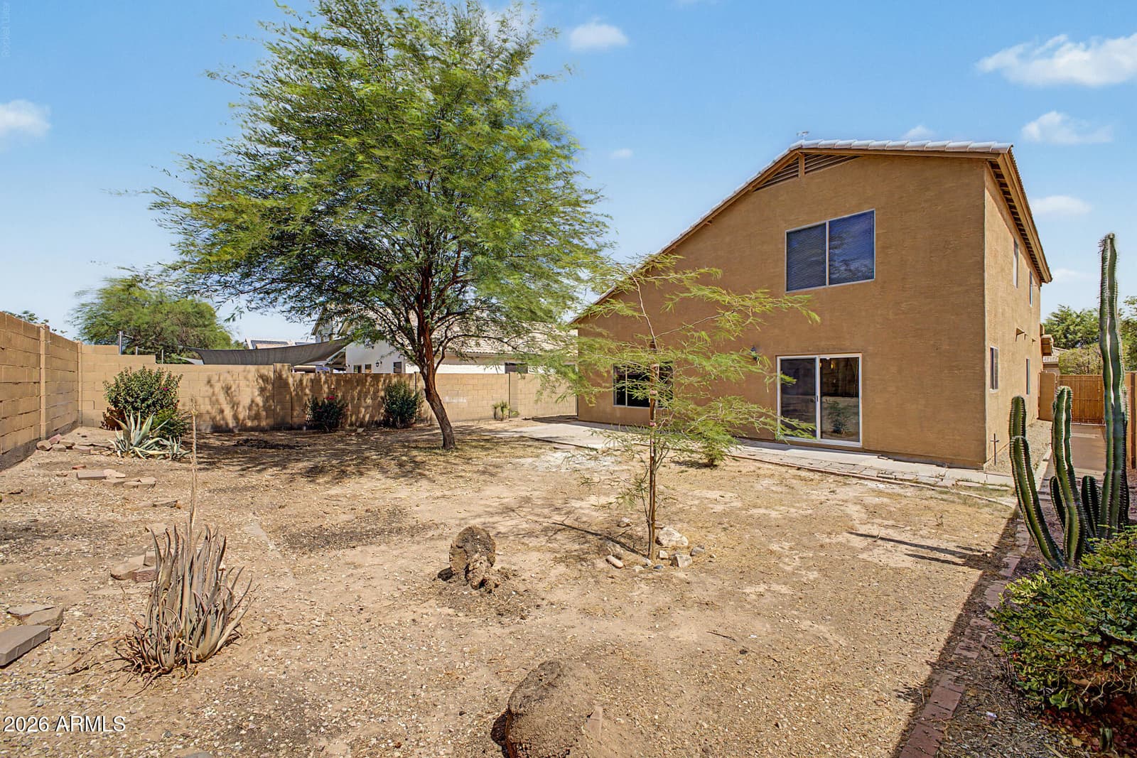 8002 W PRESTON Lane, Phoenix, AZ 85043 — photo 36 of 50