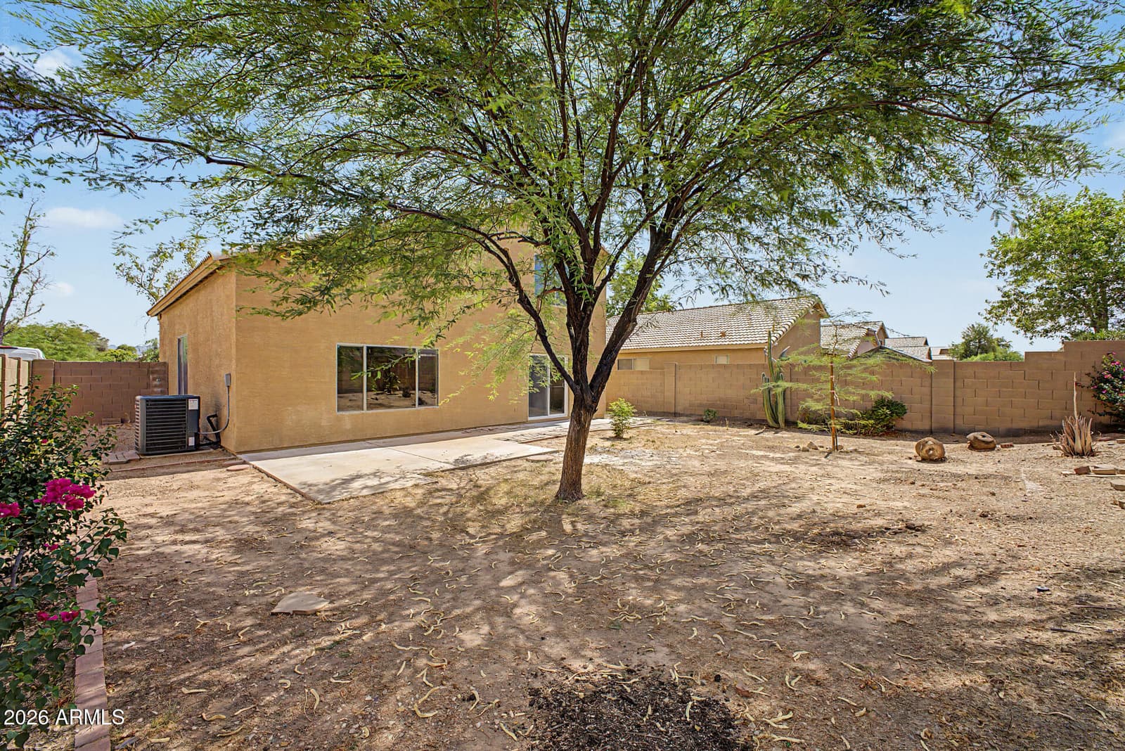 8002 W PRESTON Lane, Phoenix, AZ 85043 — photo 37 of 50