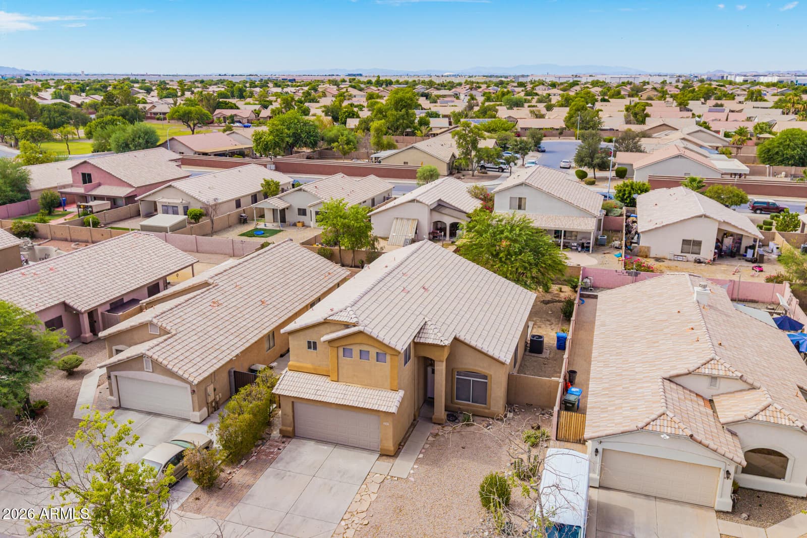 8002 W PRESTON Lane, Phoenix, AZ 85043 — photo 41 of 50