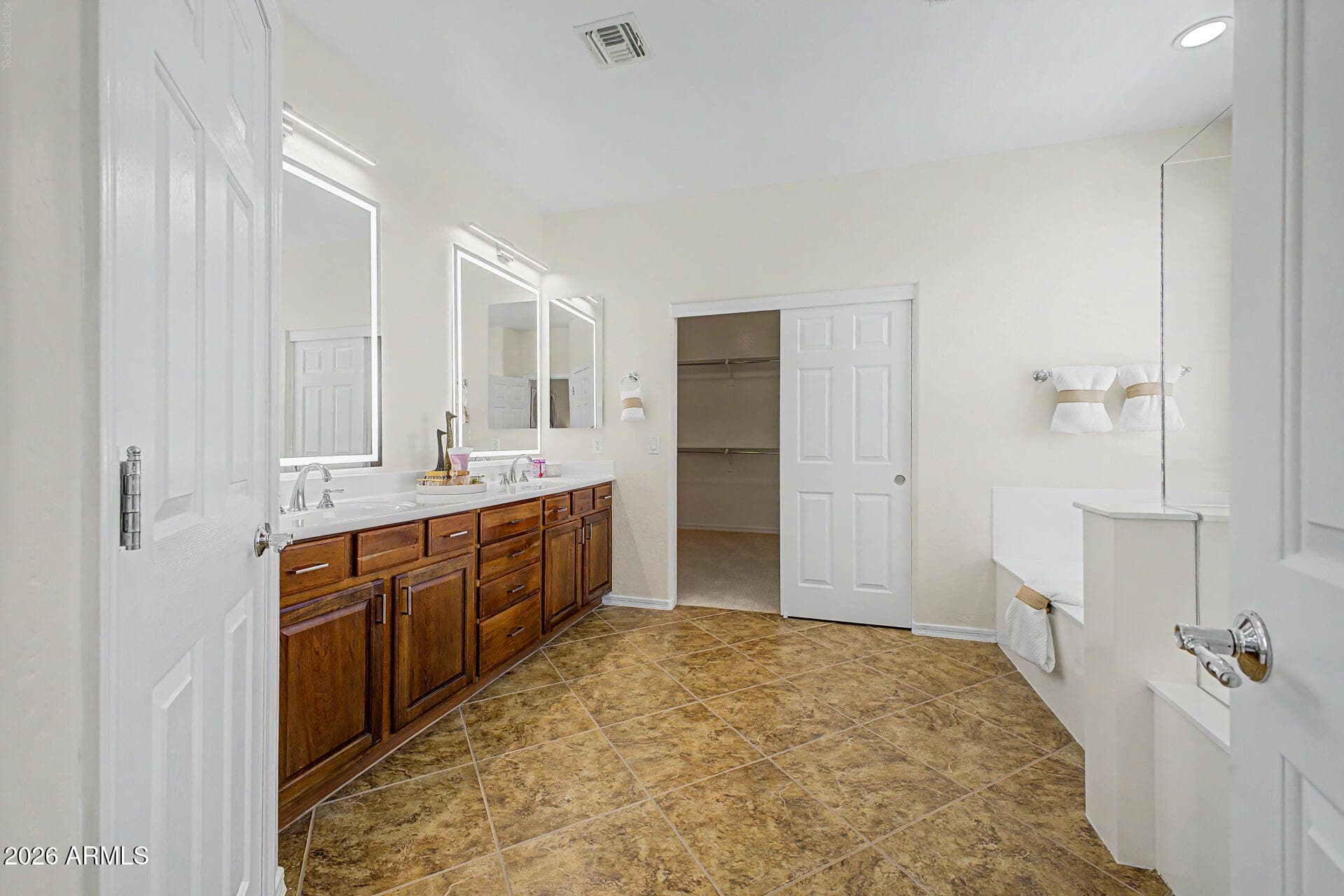 27322 N 53RD Drive, Phoenix, AZ 85083 — photo 32 of 63