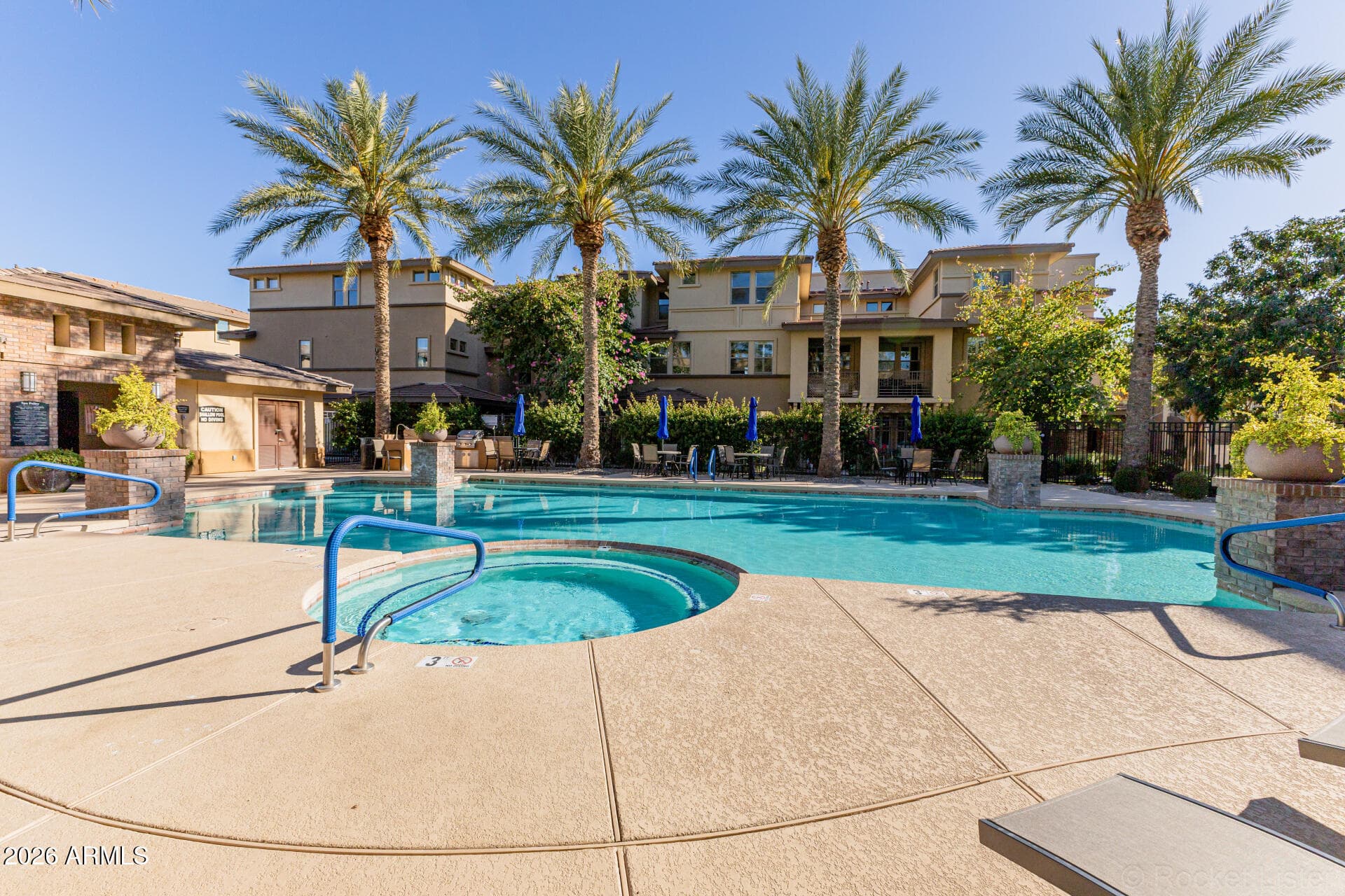 17850 N 68TH Street 2129, Phoenix, AZ 85054 — photo 13 of 54