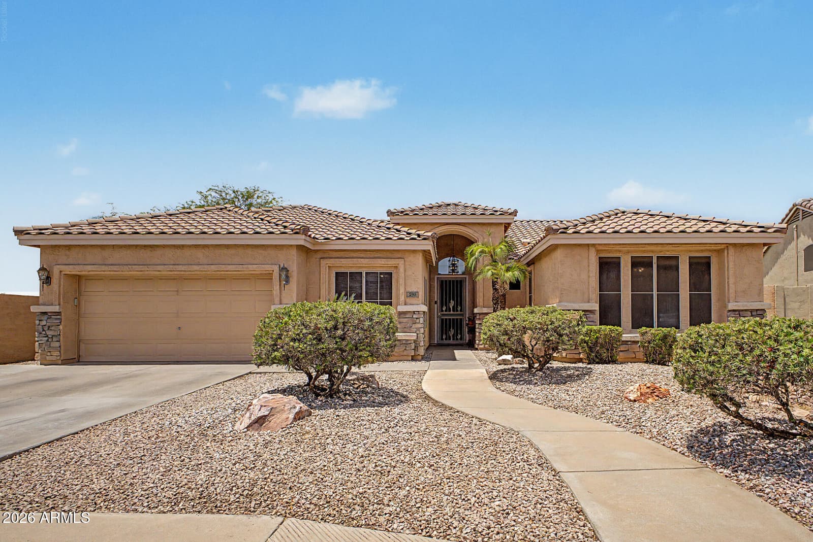 250 S GIBSON Street, Gilbert, AZ 85296 — photo 2 of 50