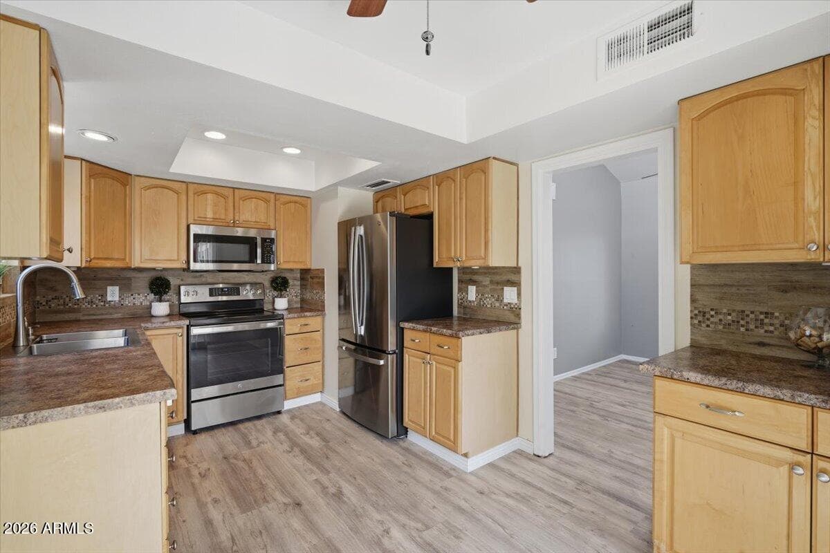 2834 S EXTENSION Road 2010, Mesa, AZ 85210 — photo 14 of 36