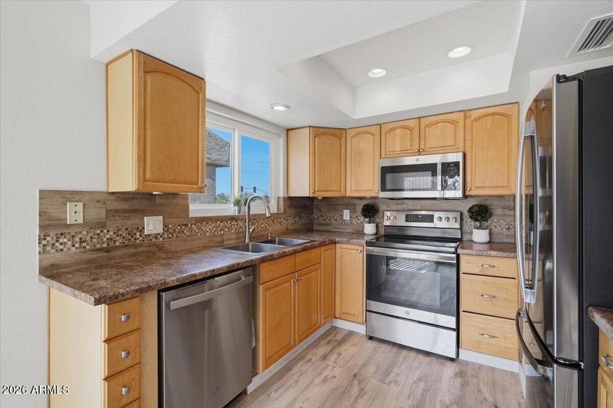 2834 S EXTENSION Road 2010, Mesa, AZ 85210 — photo 15 of 36