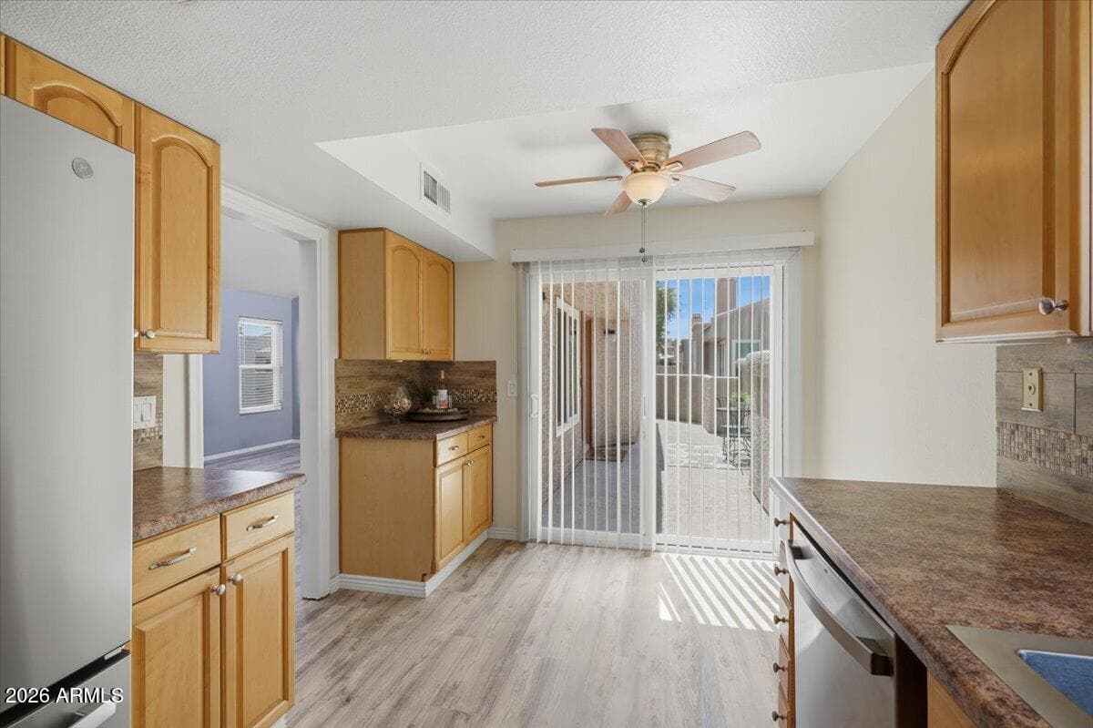 2834 S EXTENSION Road 2010, Mesa, AZ 85210 — photo 16 of 36