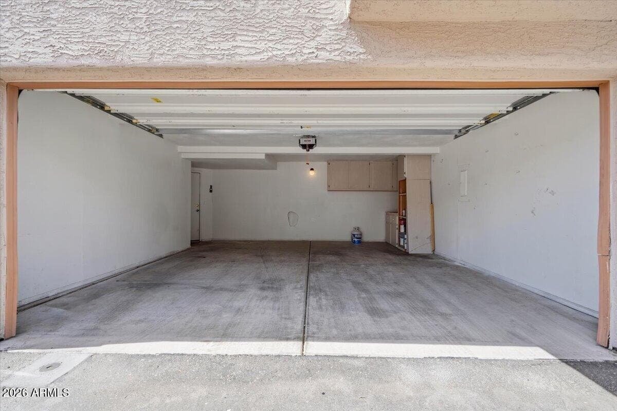 2834 S EXTENSION Road 2010, Mesa, AZ 85210 — photo 3 of 36