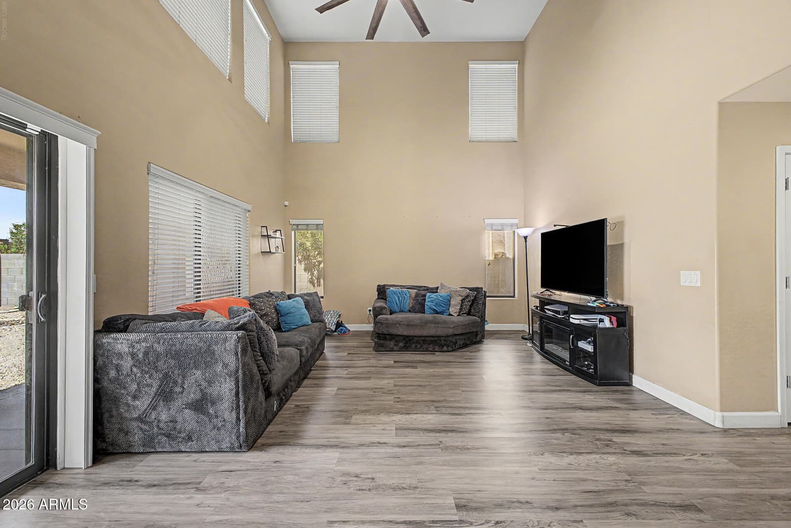 2325 E Greenlee Avenue, Apache Junction, AZ 85119 — photo 6 of 47