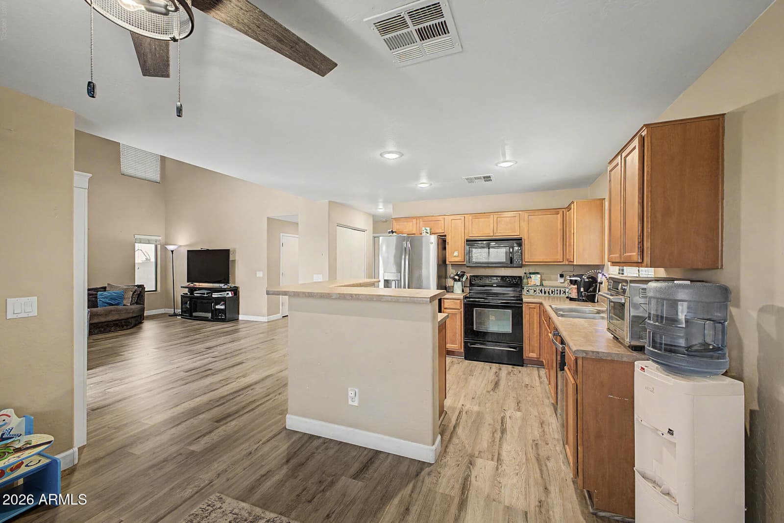 2325 E Greenlee Avenue, Apache Junction, AZ 85119 — photo 9 of 47
