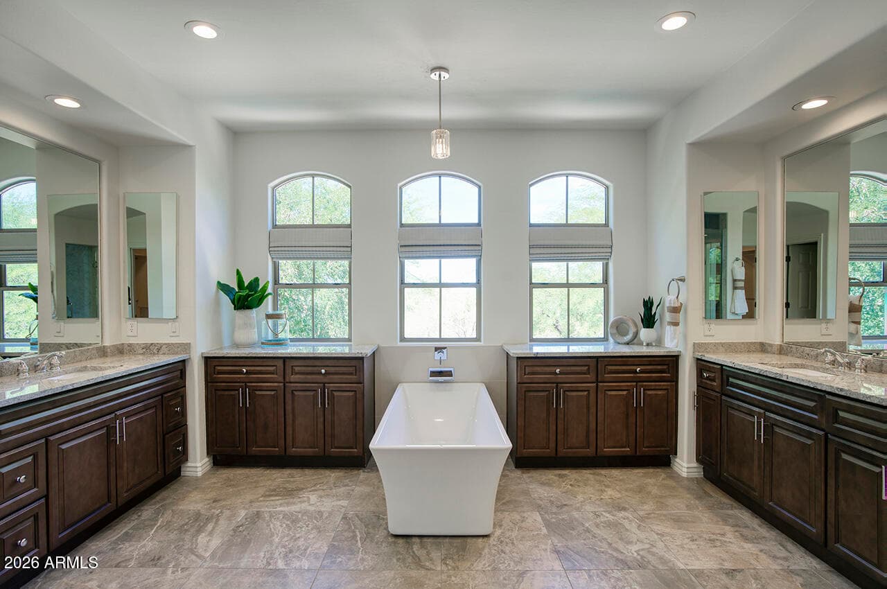 9096 E MOUNTAIN SPRING Road, Scottsdale, AZ 85255 — photo 24 of 51