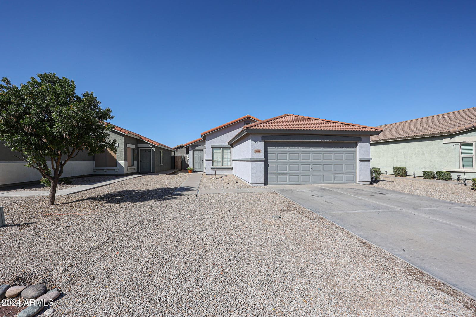 1098 E NARDINI Street, San Tan Valley, AZ 85140 — photo 10 of 32
