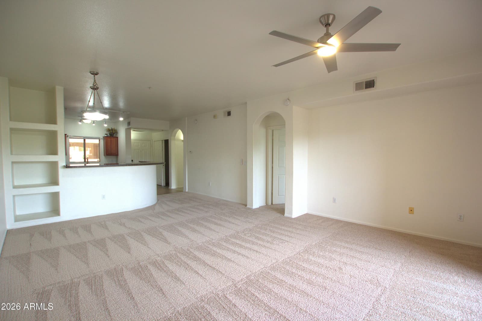 920 E DEVONSHIRE Avenue 2002, Phoenix, AZ 85014 — photo 2 of 20