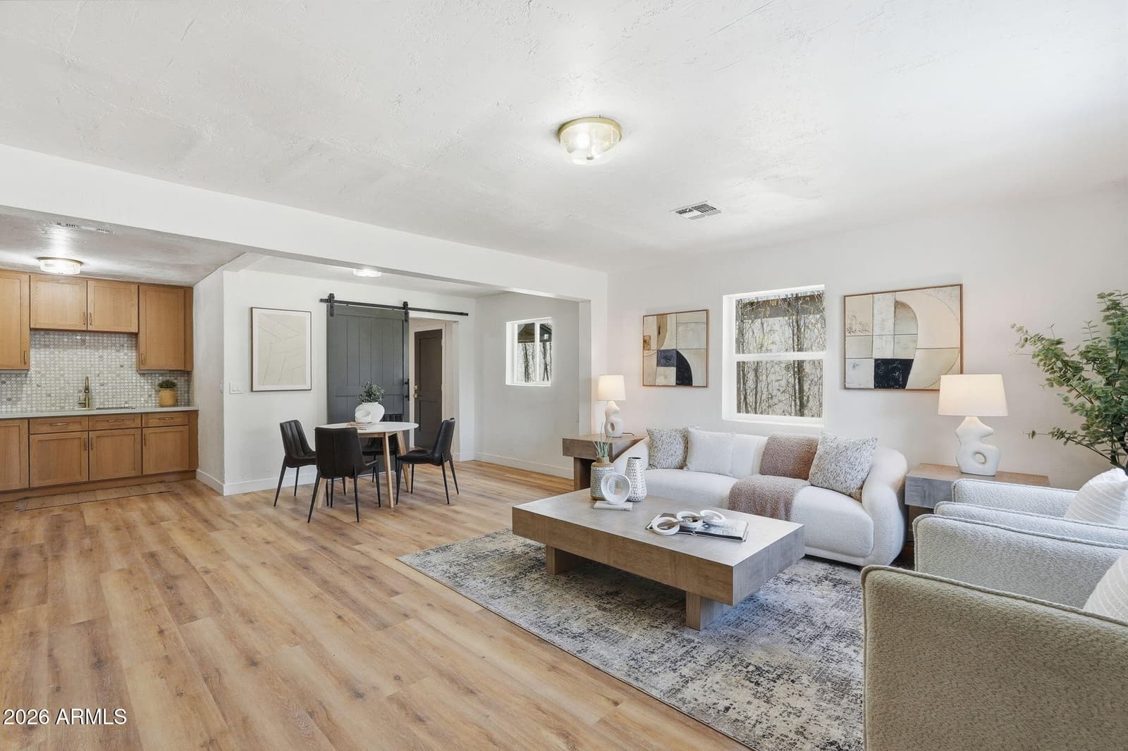 1006 E Weldon Avenue, Phoenix, AZ 85014 — photo 4 of 39