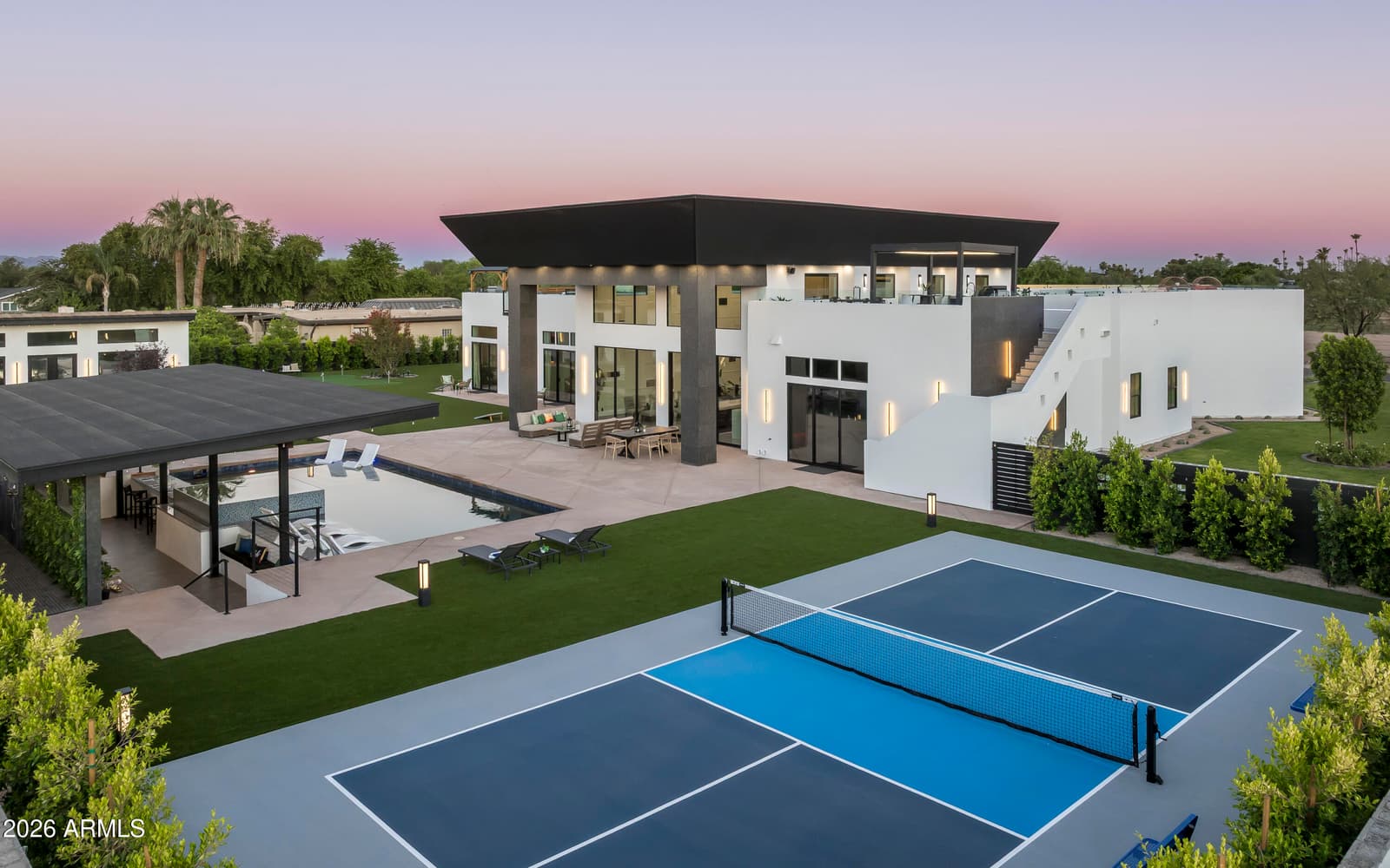 8402 E CACTUS WREN Road, Scottsdale, AZ 85250 — photo 5 of 100