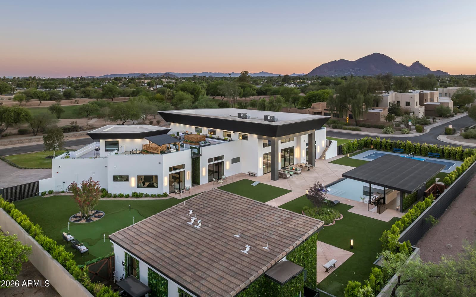 8402 E CACTUS WREN Road, Scottsdale, AZ 85250 — photo 4 of 100
