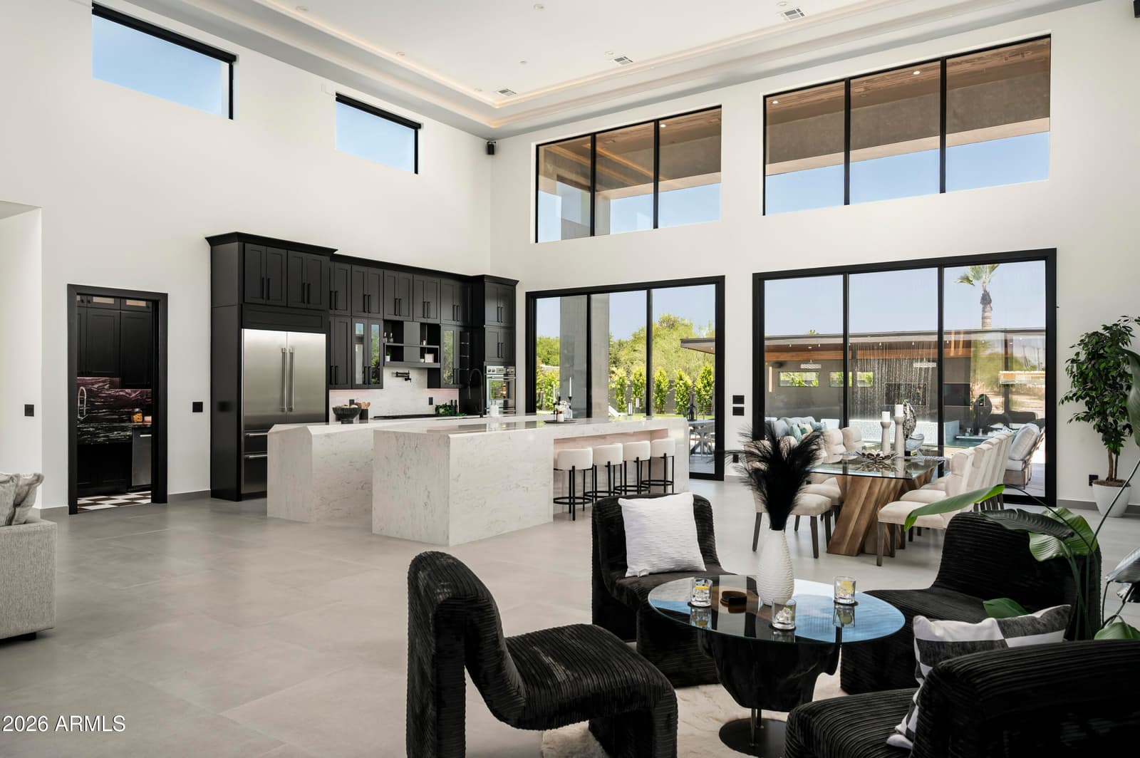 8402 E CACTUS WREN Road, Scottsdale, AZ 85250 — photo 16 of 100