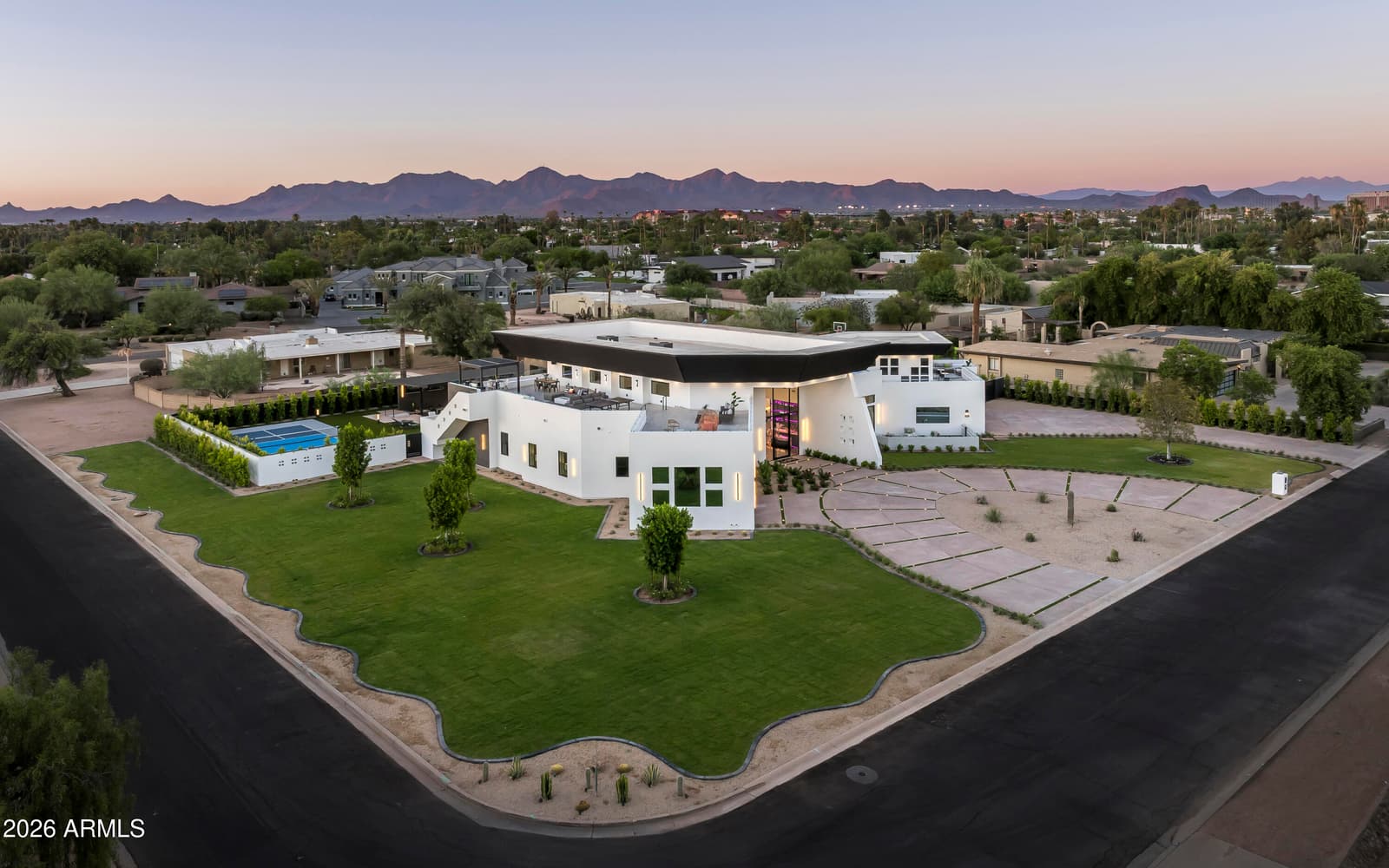 8402 E CACTUS WREN Road, Scottsdale, AZ 85250 — photo 93 of 100