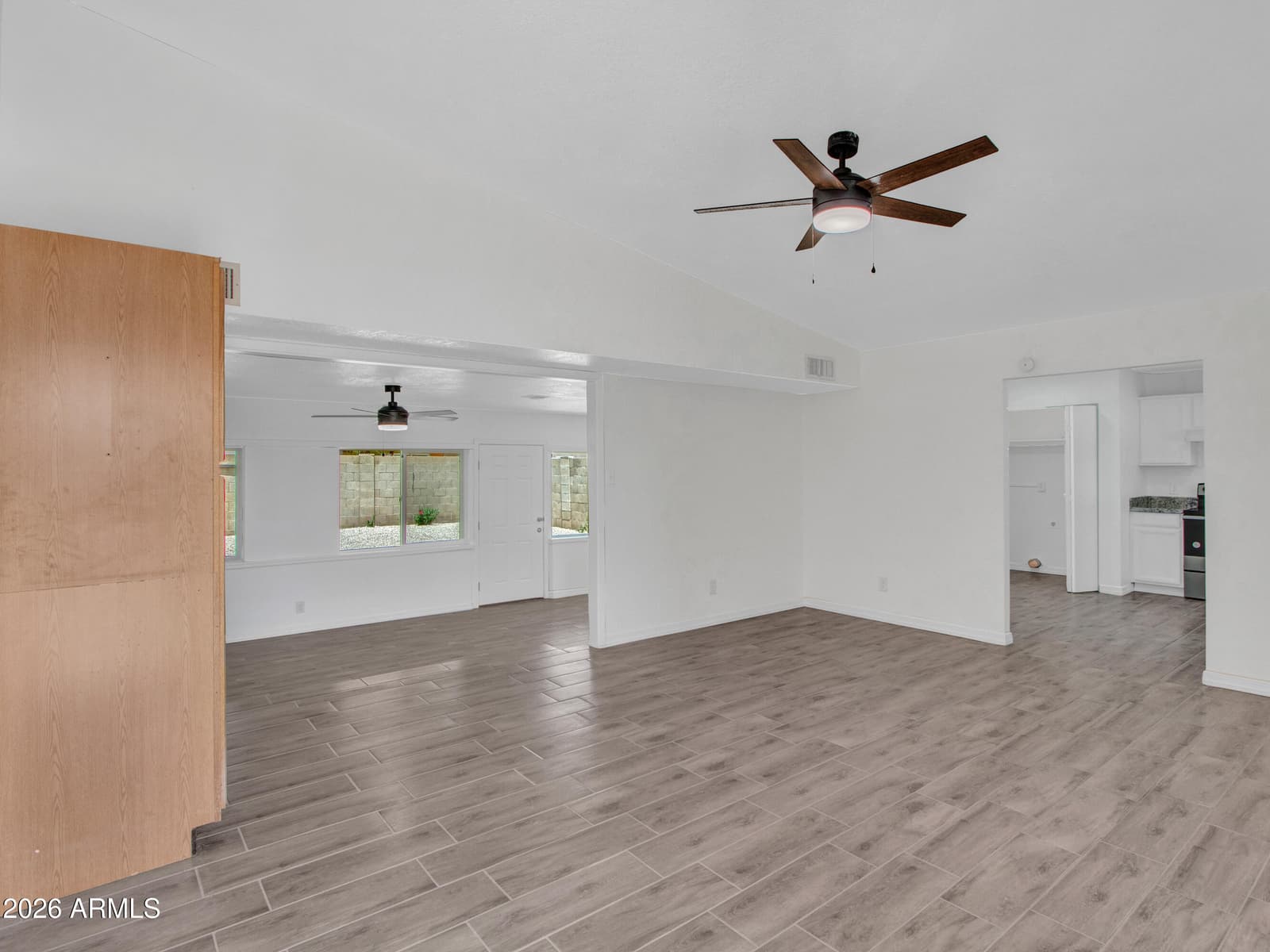 10530 W CALLE DEL SOL, Phoenix, AZ 85037 — photo 7 of 71