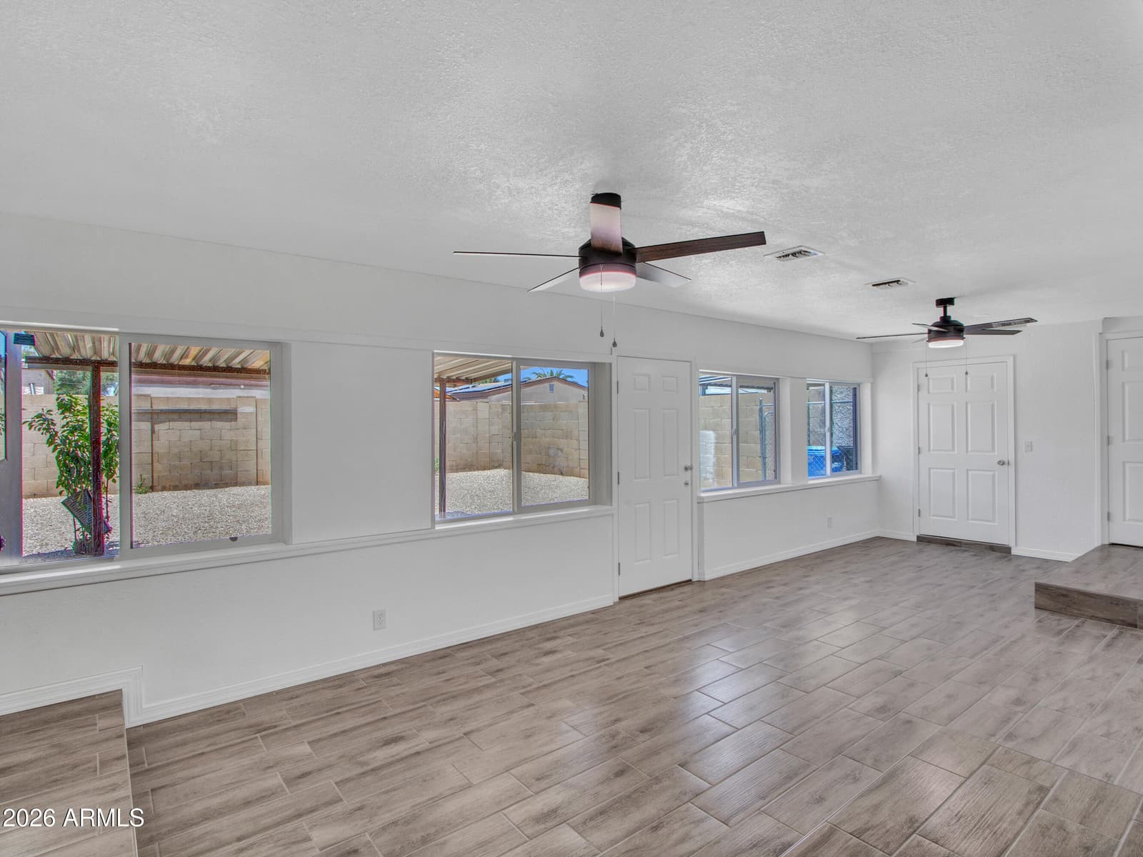 10530 W CALLE DEL SOL, Phoenix, AZ 85037 — photo 11 of 71
