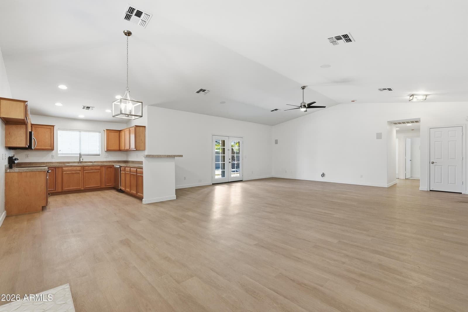 14215 N 39TH Drive, Phoenix, AZ 85053 — photo 8 of 29