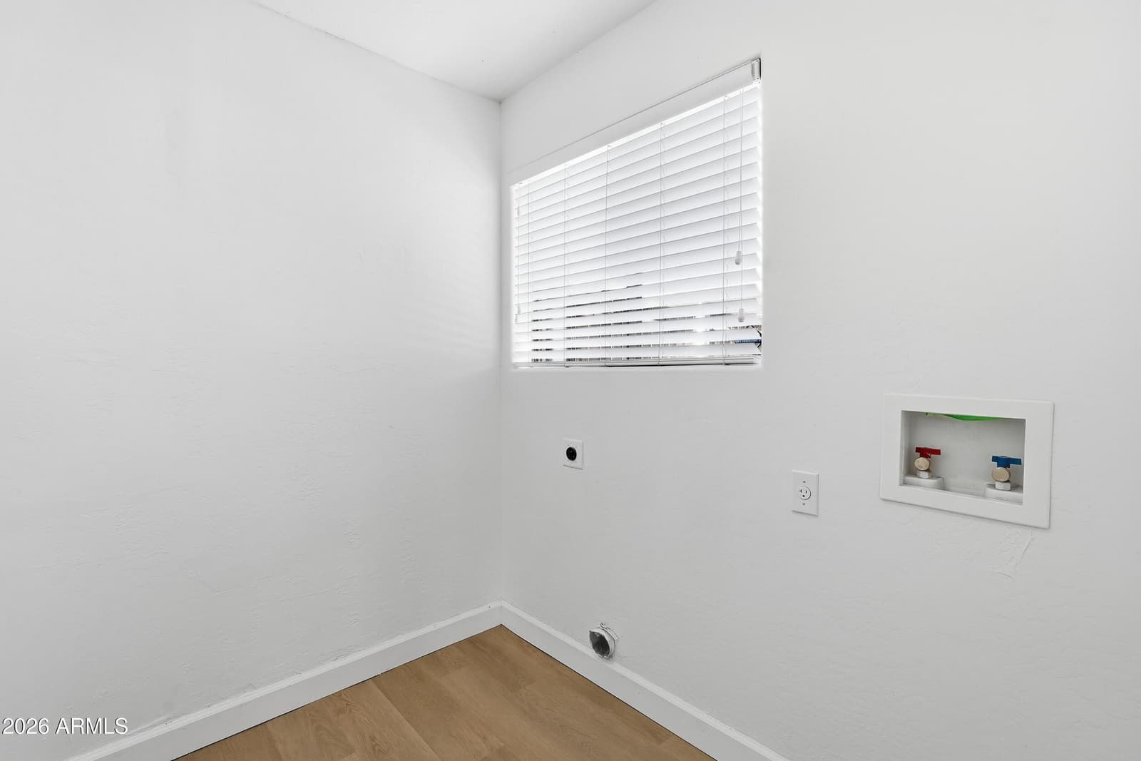 14215 N 39TH Drive, Phoenix, AZ 85053 — photo 25 of 29