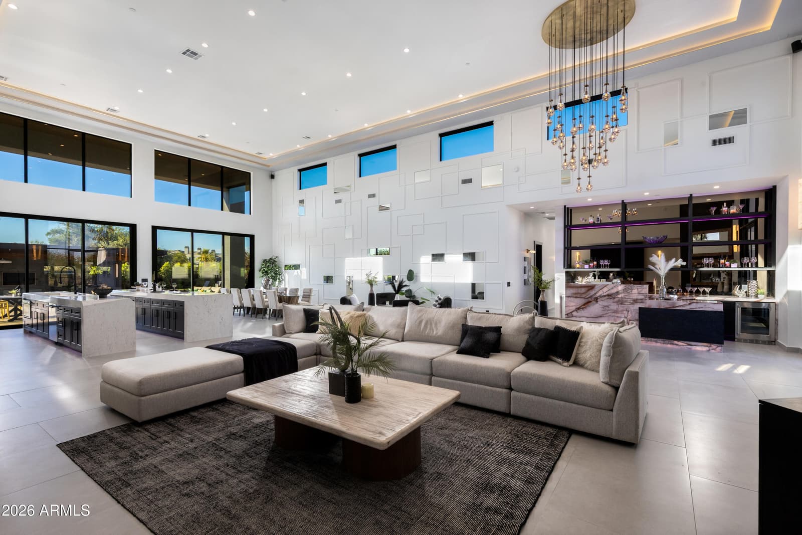 8402 E CACTUS WREN Road, Scottsdale, AZ 85250 — photo 14 of 100