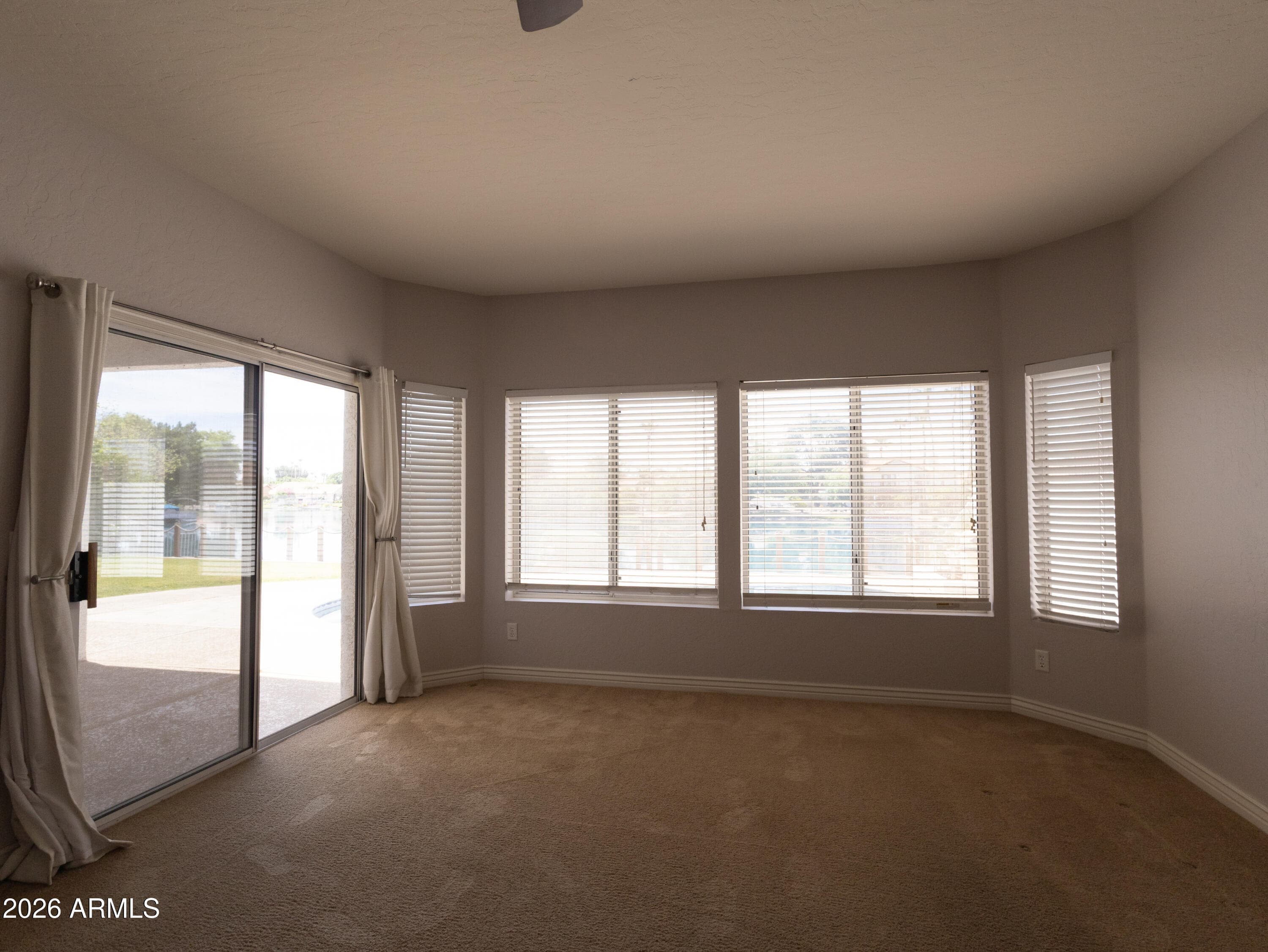 1027 W GRAND CAYMEN Drive, Gilbert, AZ 85233 — photo 14 of 37