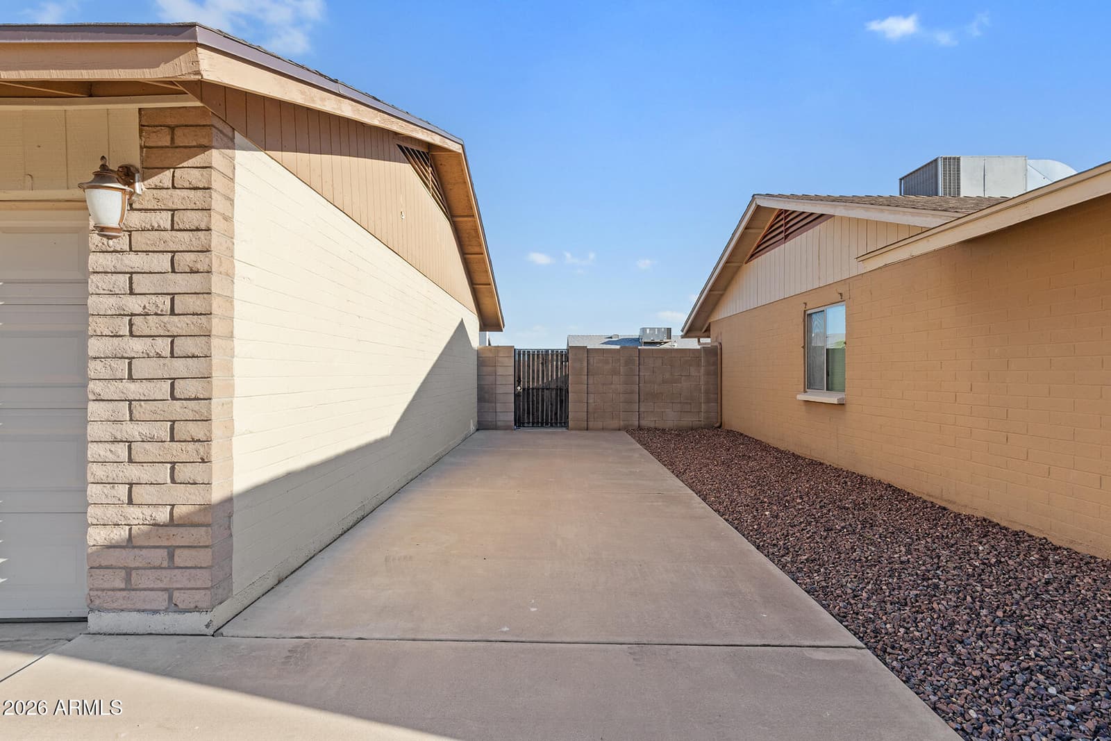 3939 W ANDERSON Drive, Glendale, AZ 85308 — photo 6 of 55