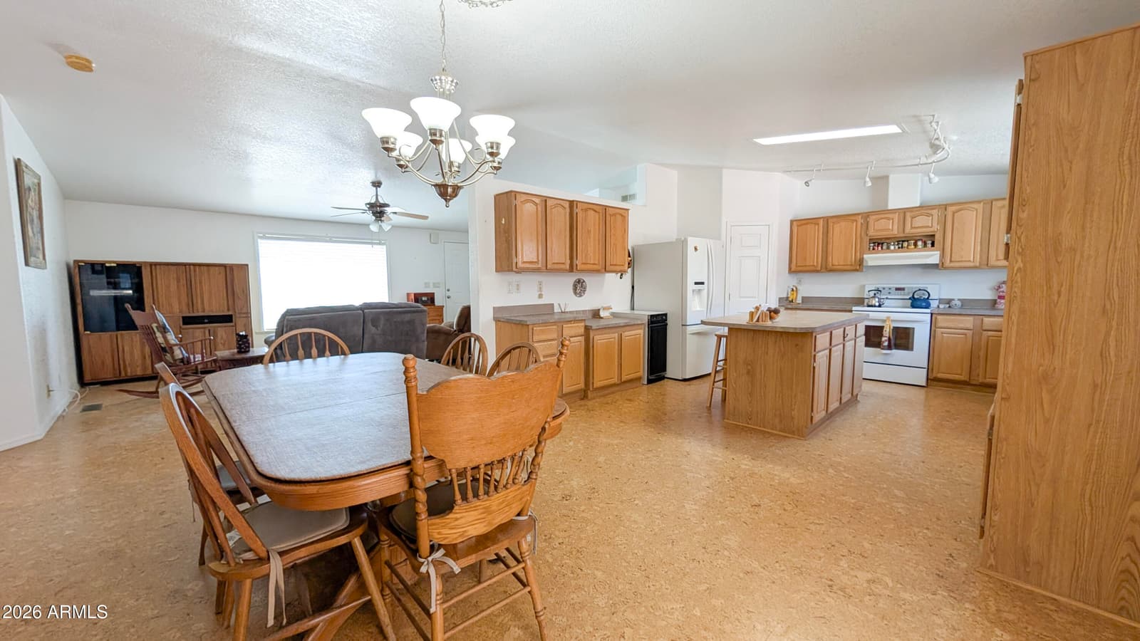 5800 N BRITTNEY Lane, Rimrock, AZ 86335 — photo 11 of 84