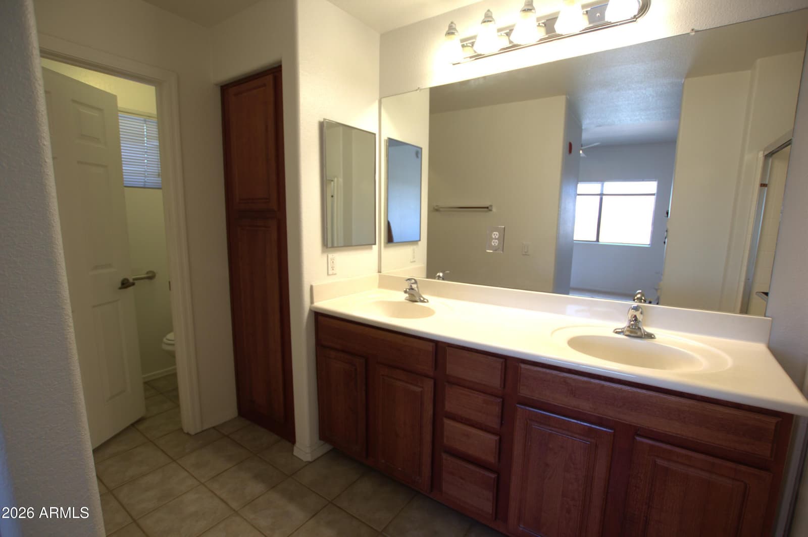 920 E DEVONSHIRE Avenue 4022, Phoenix, AZ 85014 — photo 9 of 23